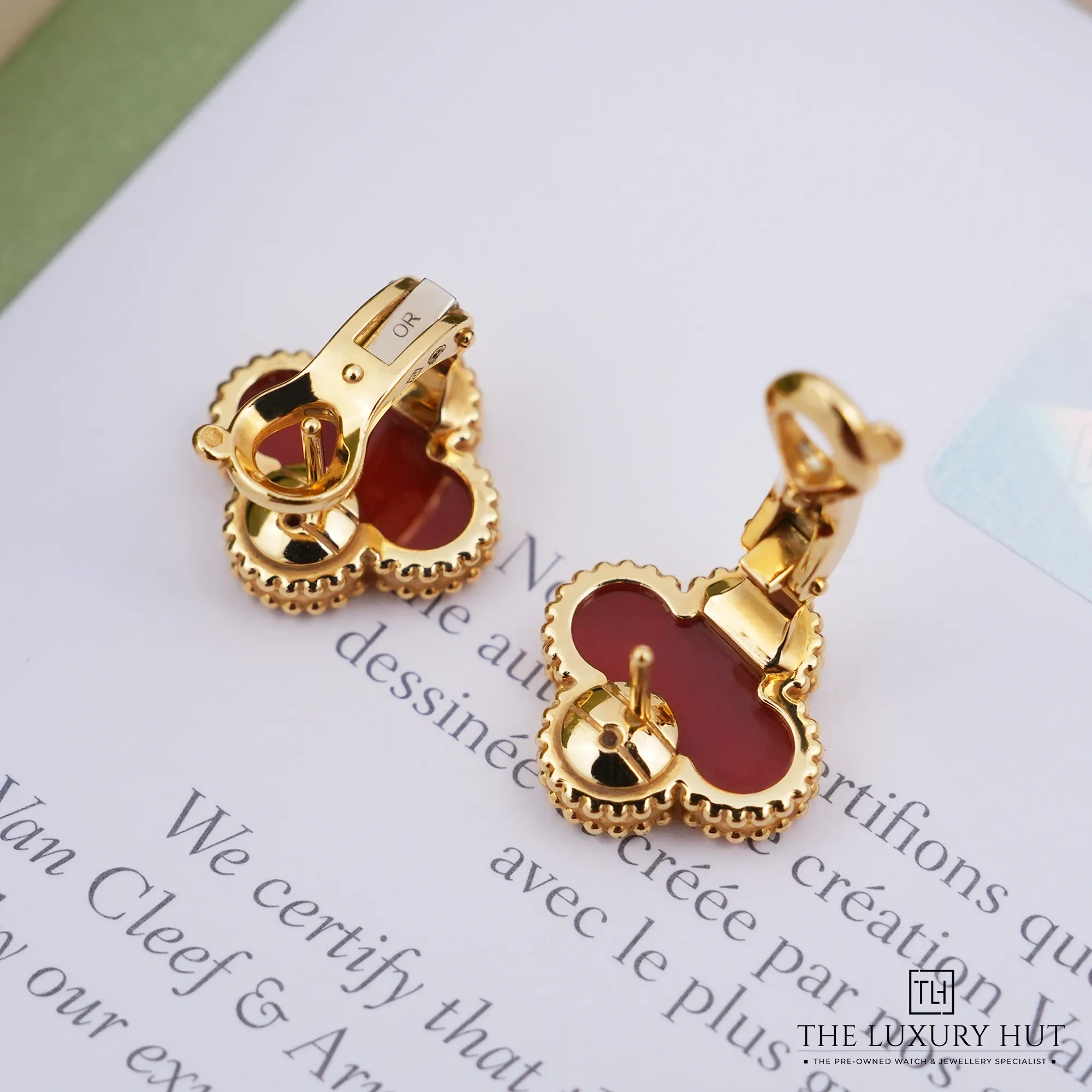 2026/05/db41e758-fc60-42f3-b76e-272af4f64698Van_Cleef_Alhambra_Yellow_Gold_Carnelian_Earrings_52938-d.jpg.webp