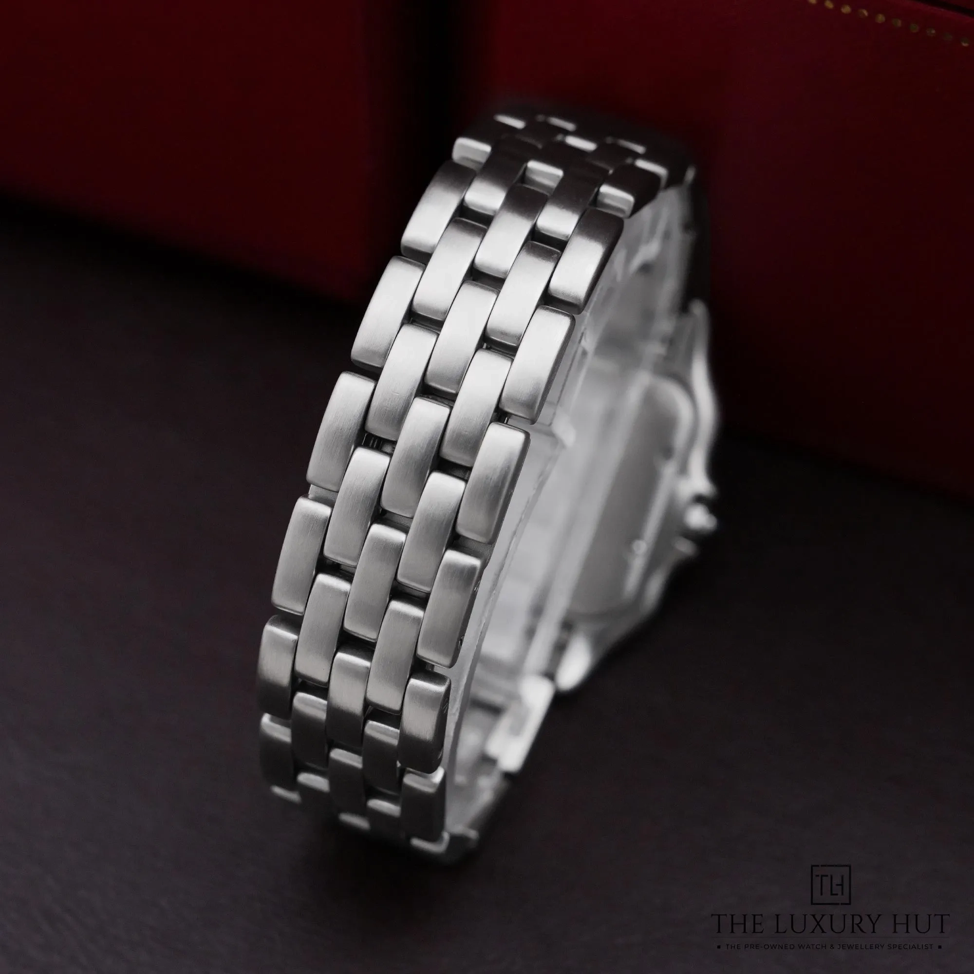 2026/05/deb58469-bd3b-4fa1-a5a6-f5e524d87844Cartier_Panthere_De_Cartier_Steel_White_Roman_52932-e.jpg.webp