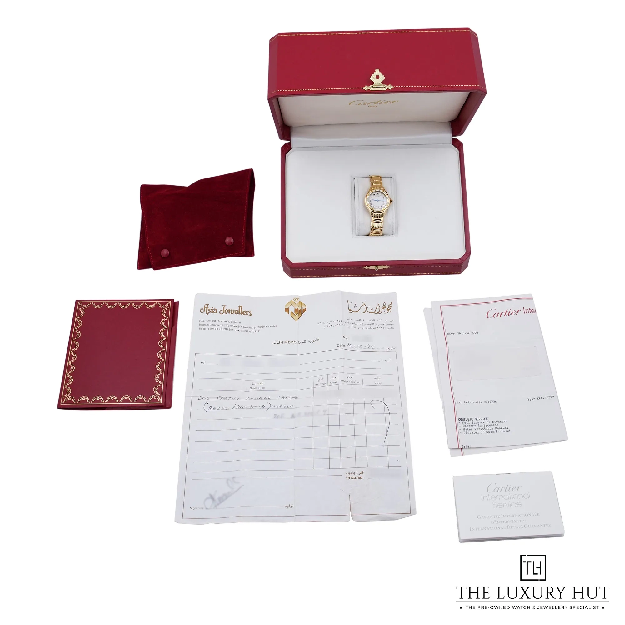 2026/05/ee81b81d-2a38-4713-920b-f55a528eb244Cartier_Cougar_Yellow_Gold_26mm_White_Roman_LB890-f.jpg.webp