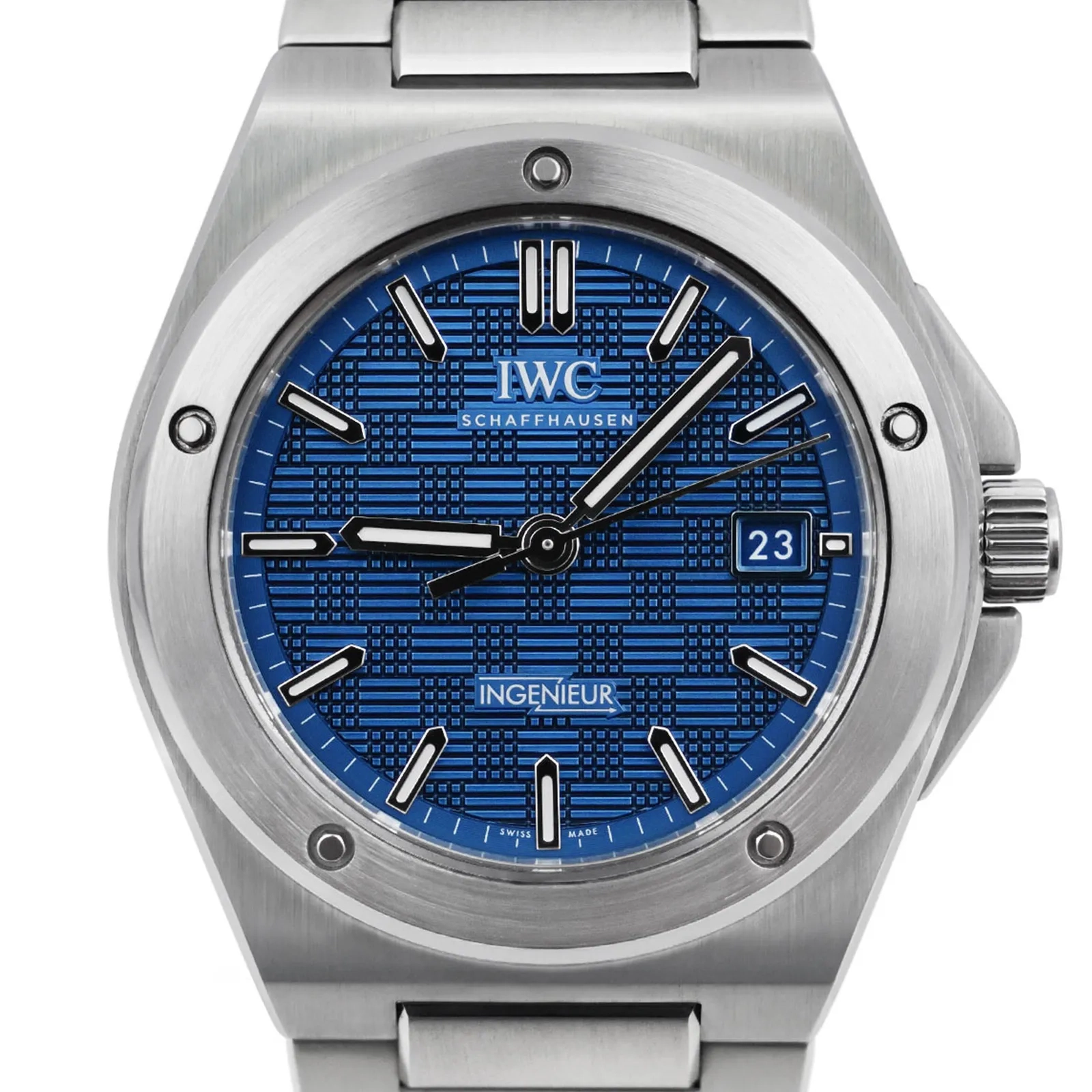 2026/06/0462d533-6e4f-4535-a7d3-edf6bb3635b2IWC_Ingenieur_Automatic_40mm_Steel_Blue_New_53080-cr.jpg.webp