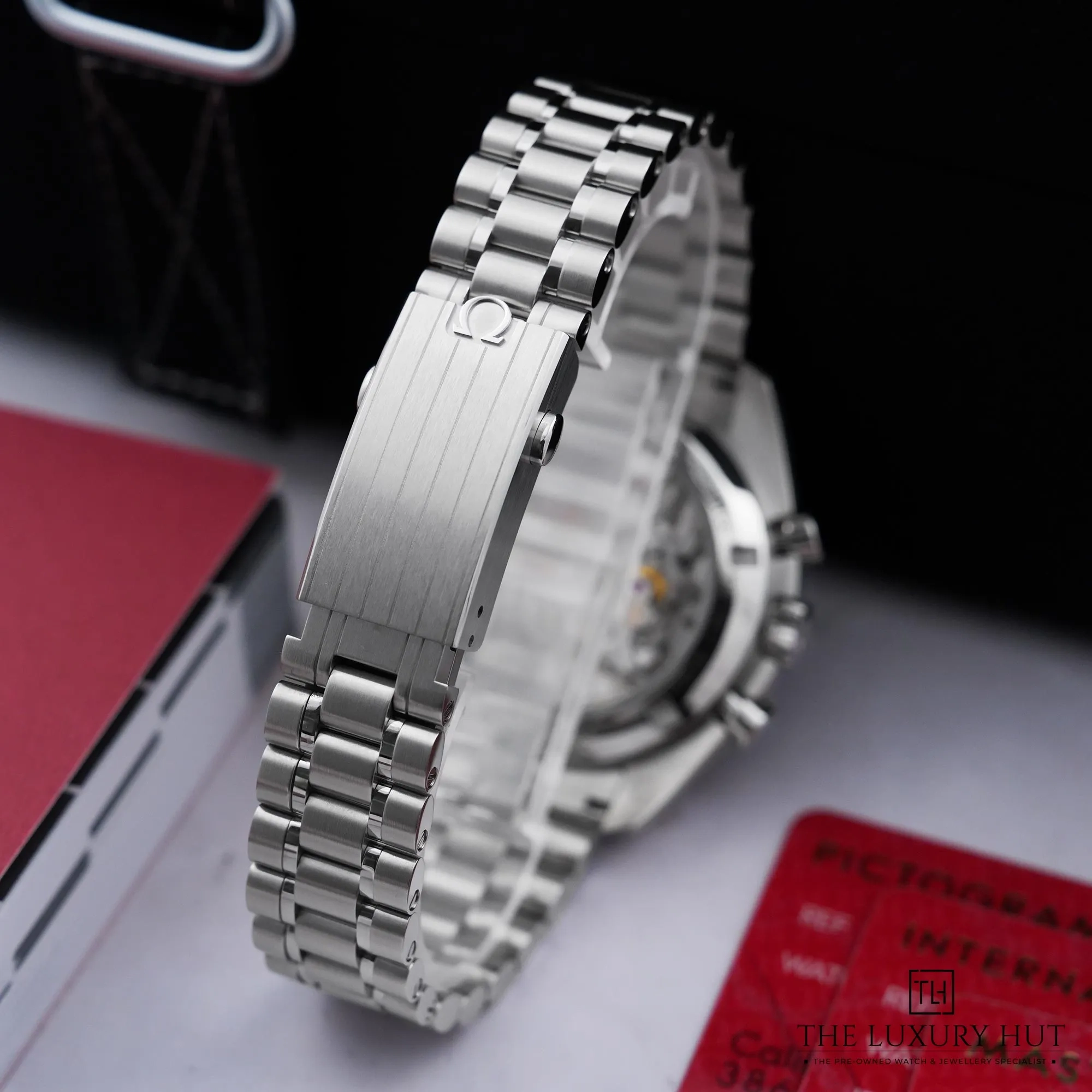 2026/06/0a0c2fb4-a04b-4c3d-9f4d-4d59e162caacOmega_Speedmaster_Moonwatch_Professional_Co-Axial_Master_53026-e.jpg.webp