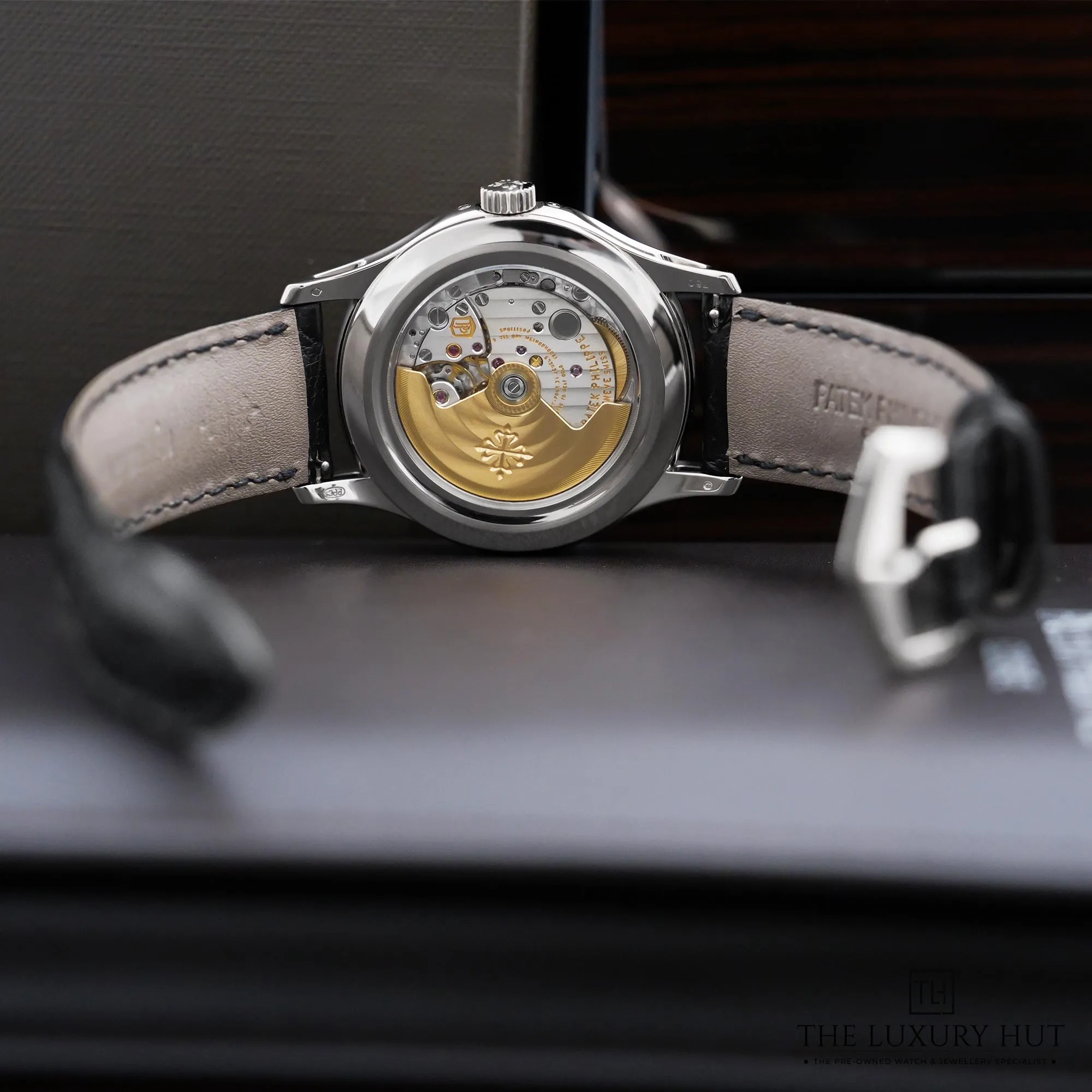 2026/06/0b85b278-64cb-4d9f-9026-4feabce30f7bPatek_Philippe_Complications_White_Gold_Black_Grey_Dial_52902-d.jpg.webp