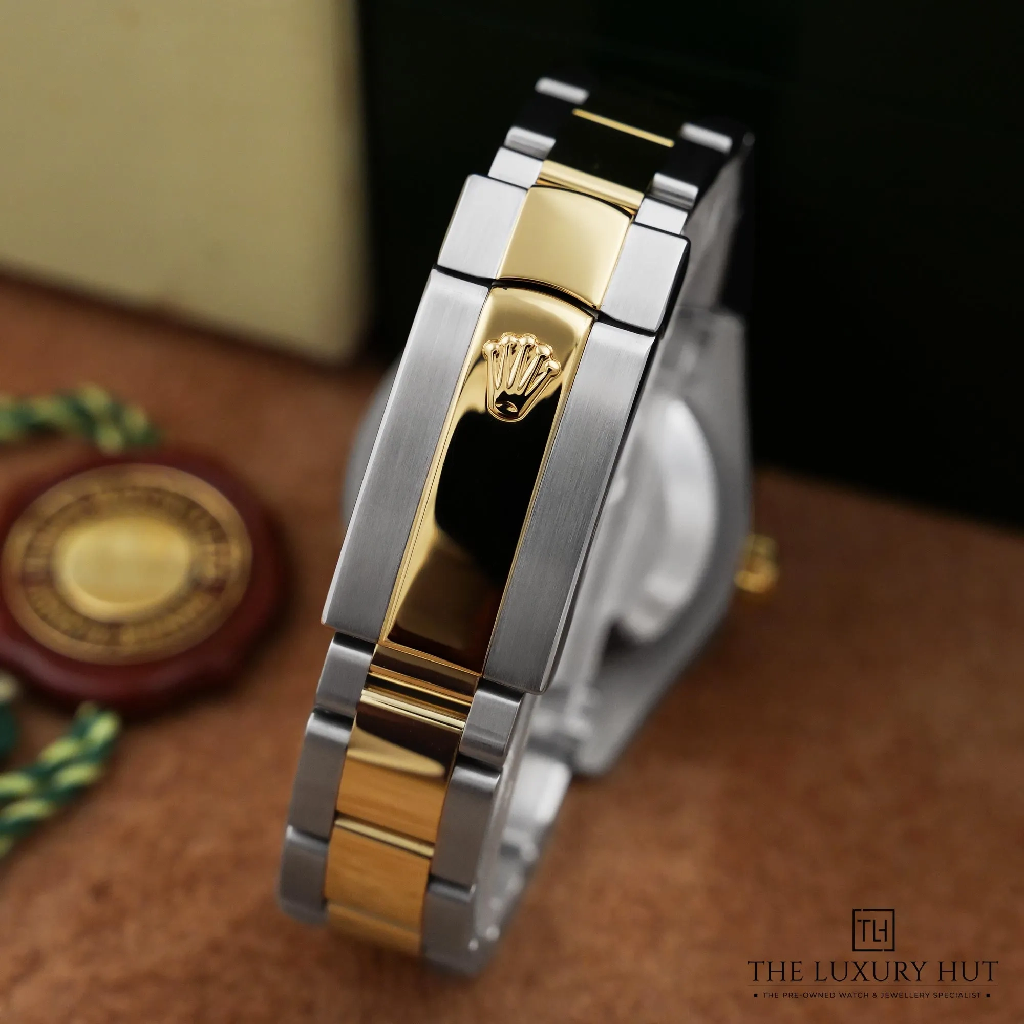 2026/06/1604af40-9000-48b7-a8ae-0fcc898e19d1Rolex_Lady-Datejust_31_Steel_Gold_Champagne_Roman_52976-e.jpg.webp