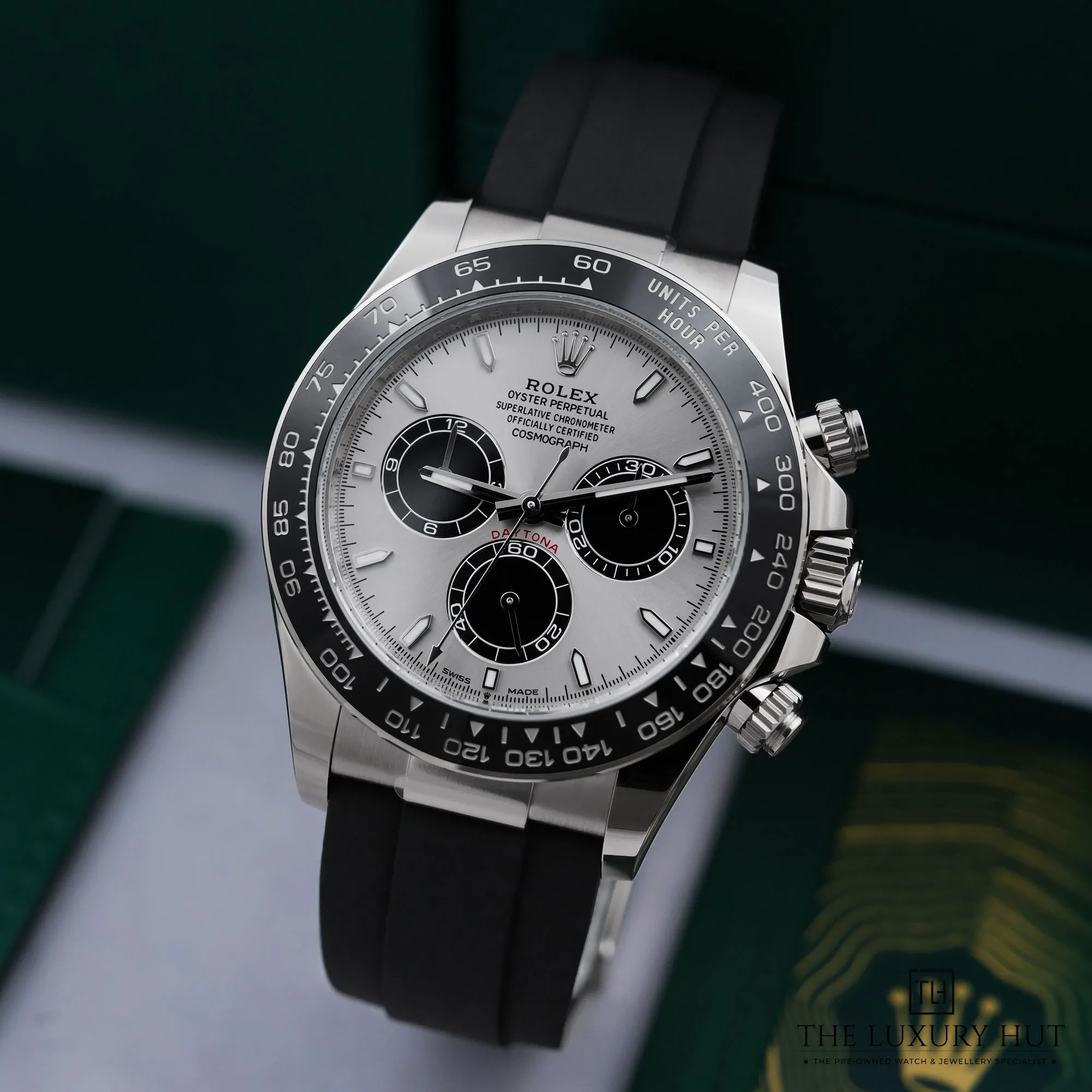 2026/06/1ff6d787-def0-445d-9dd8-1766fc0100aeRolex_Daytona_Ghost_White_Gold_Silver_Sunburst_Dial_53165-b.jpg.webp