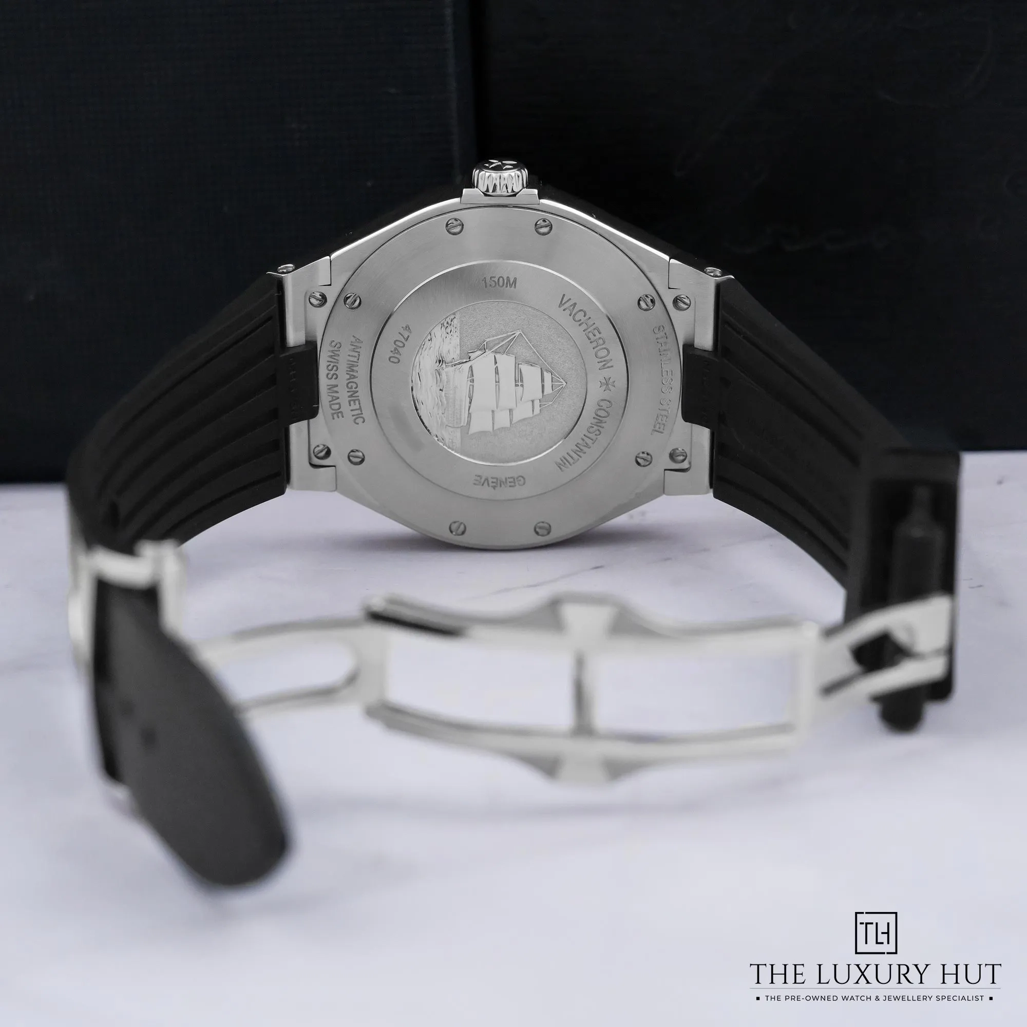 2026/06/2ed27f7f-6b85-4ba5-b946-ebbee6dba4edVacheron_Constantin_Overseas_Deep_Stream_Boutique_LB940-d.jpg.webp