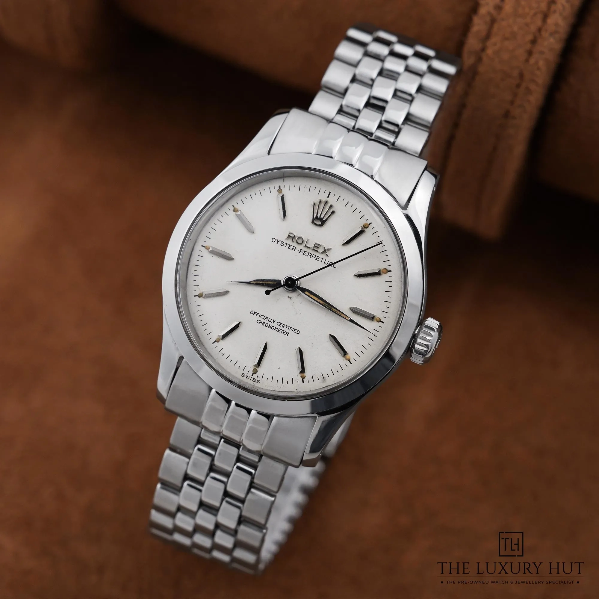 2026/06/50f9703b-f1ee-4746-96b8-6a6733be0de8Rolex_Oyster_Perpetual_Steel_34mm_White_52809-b.jpg.webp