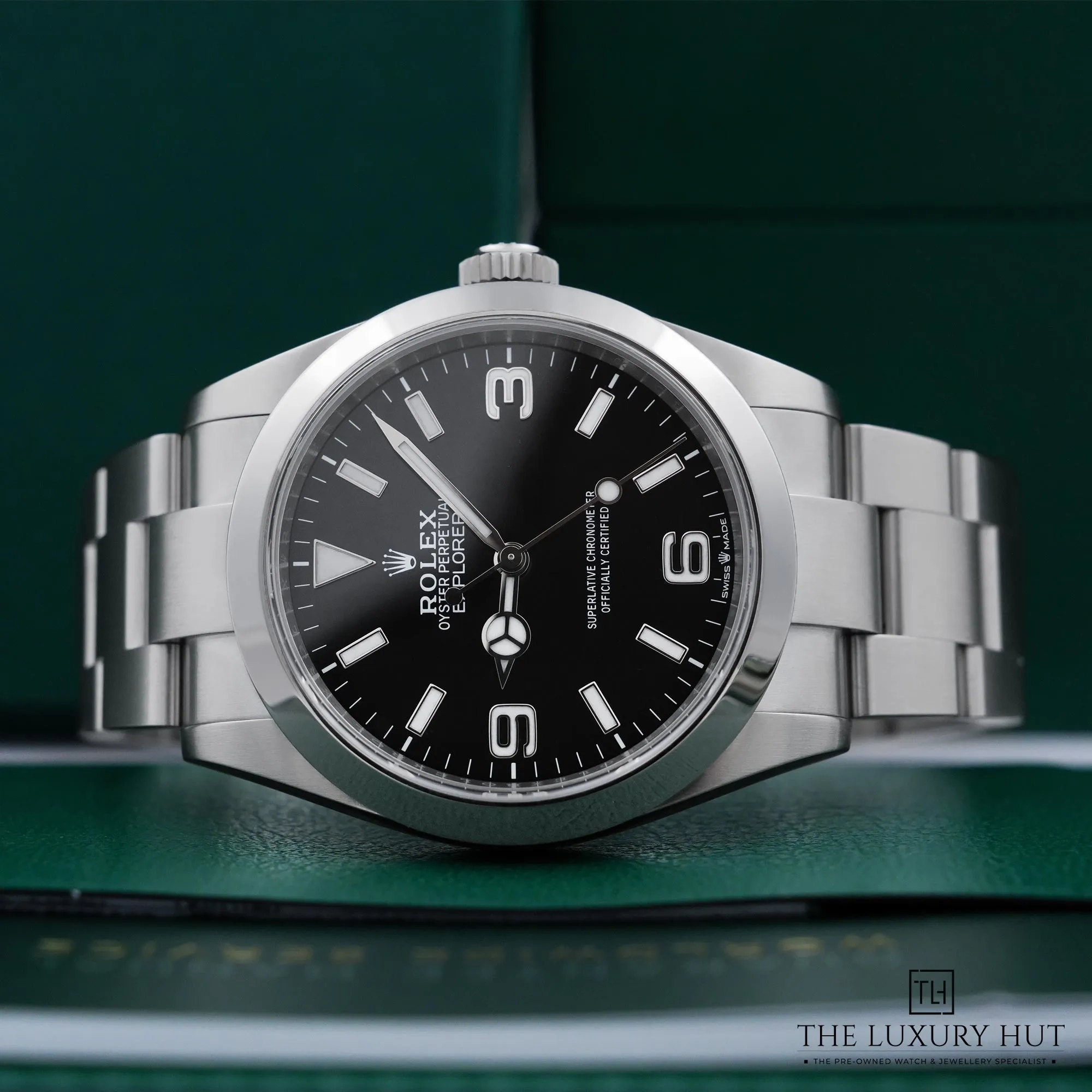2026/06/667db8e6-9fa0-4cf5-b75a-091a1dcf20feRolex_Explorer_40_Stainless_Steel_Black_Dial_53048-c.jpg.webp