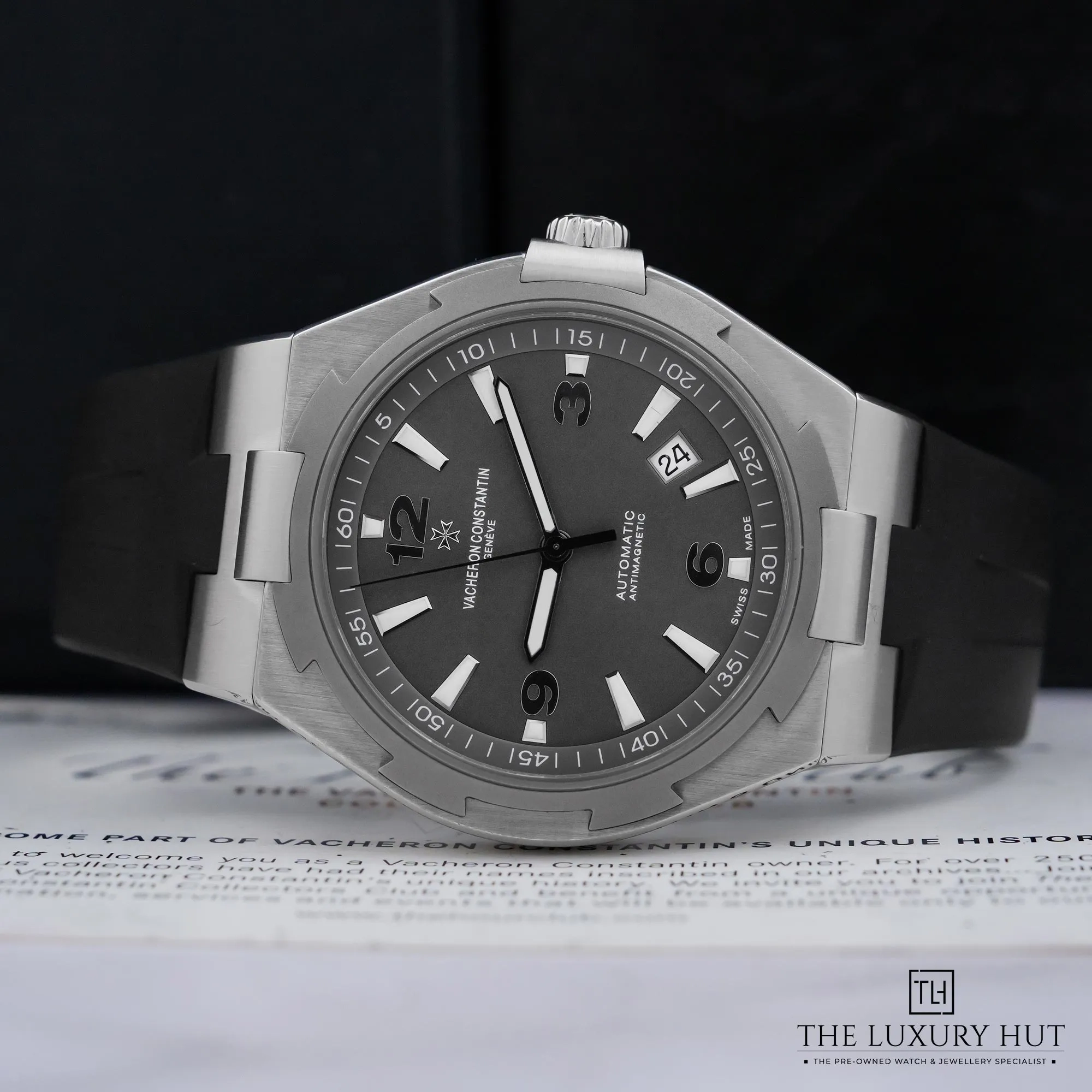 2026/06/7461b62f-e719-4f3e-a445-f2d1f1dece38Vacheron_Constantin_Overseas_Deep_Stream_Boutique_LB940-c.jpg.webp