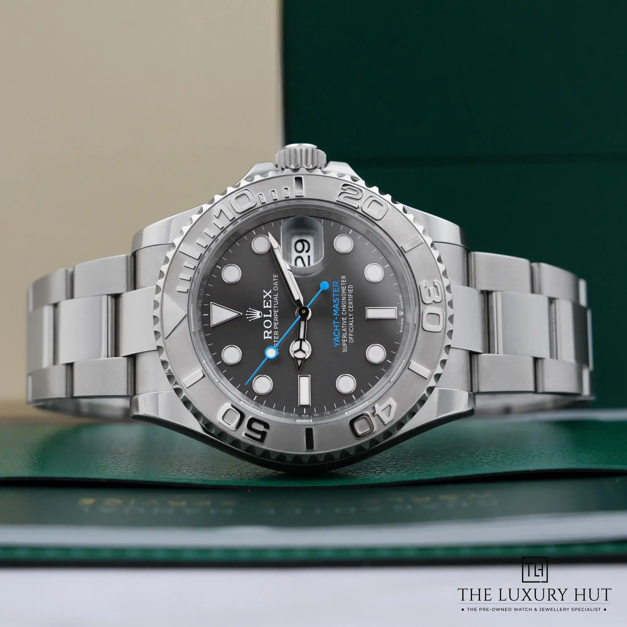 2026/06/76088423-9b81-491b-995a-58abb6a8e2d9Rolex_Yacht-Master_40_Steel_Platinum_Slate_53017-c.jpg.webp