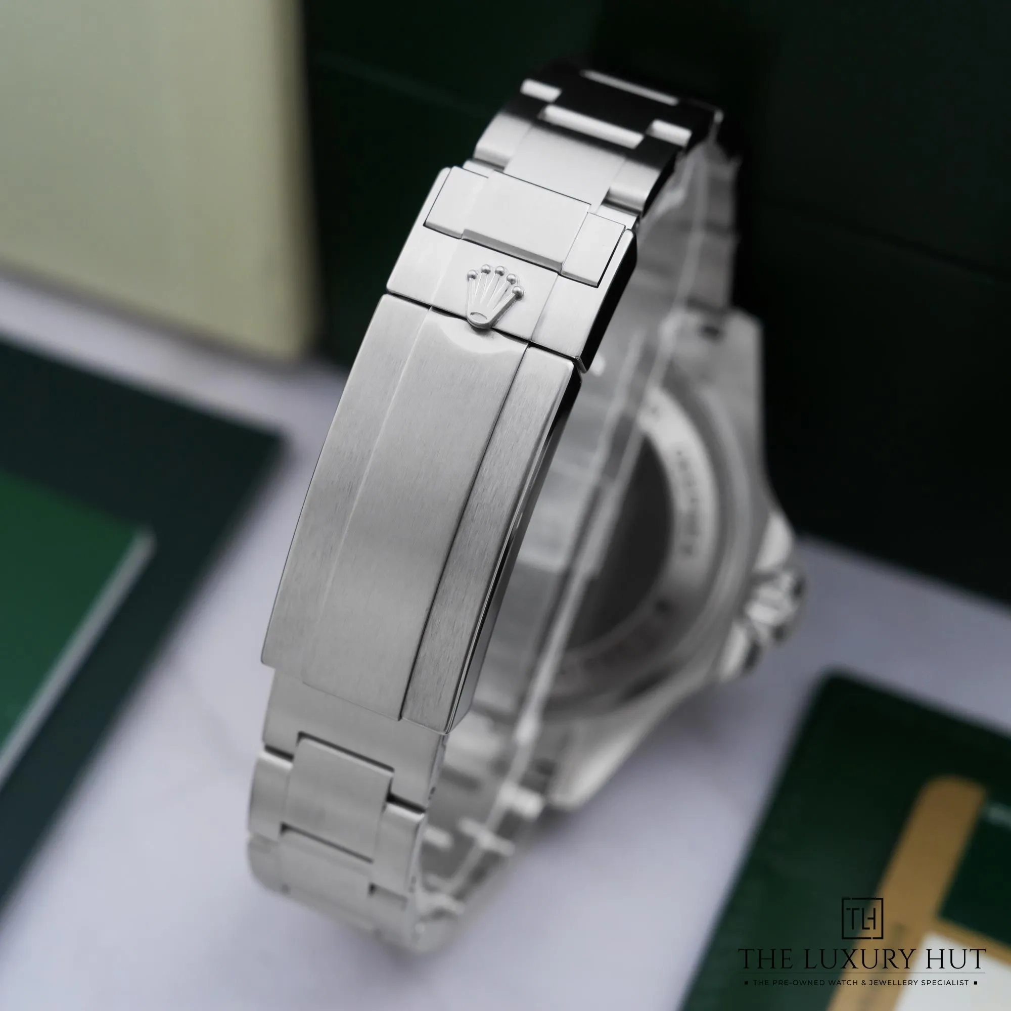 2026/06/7c170e61-c476-4fdd-9a9e-a8dcef756d8fRolex_Sea-Dweller_Deepsea_Steel_44mm_Black_LB905-e.jpg.webp
