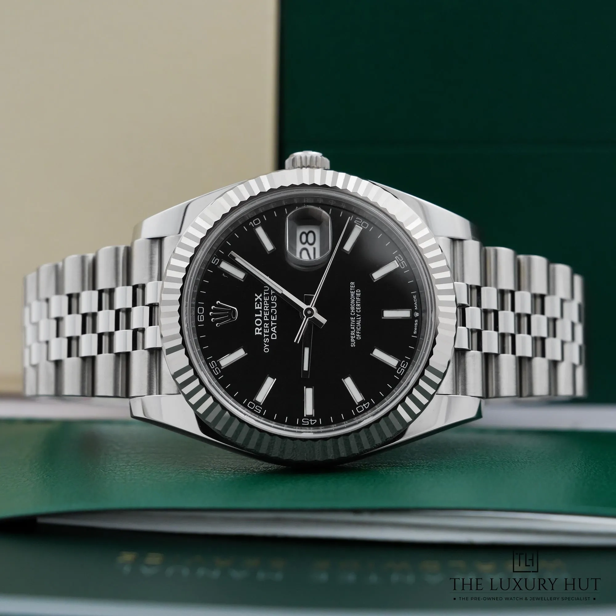 2026/06/8144f200-2d8d-443c-b521-1eadd9b4c388Rolex_Datejust_41_Steel_White_Gold_Black_Dial_53034-c.jpg.webp