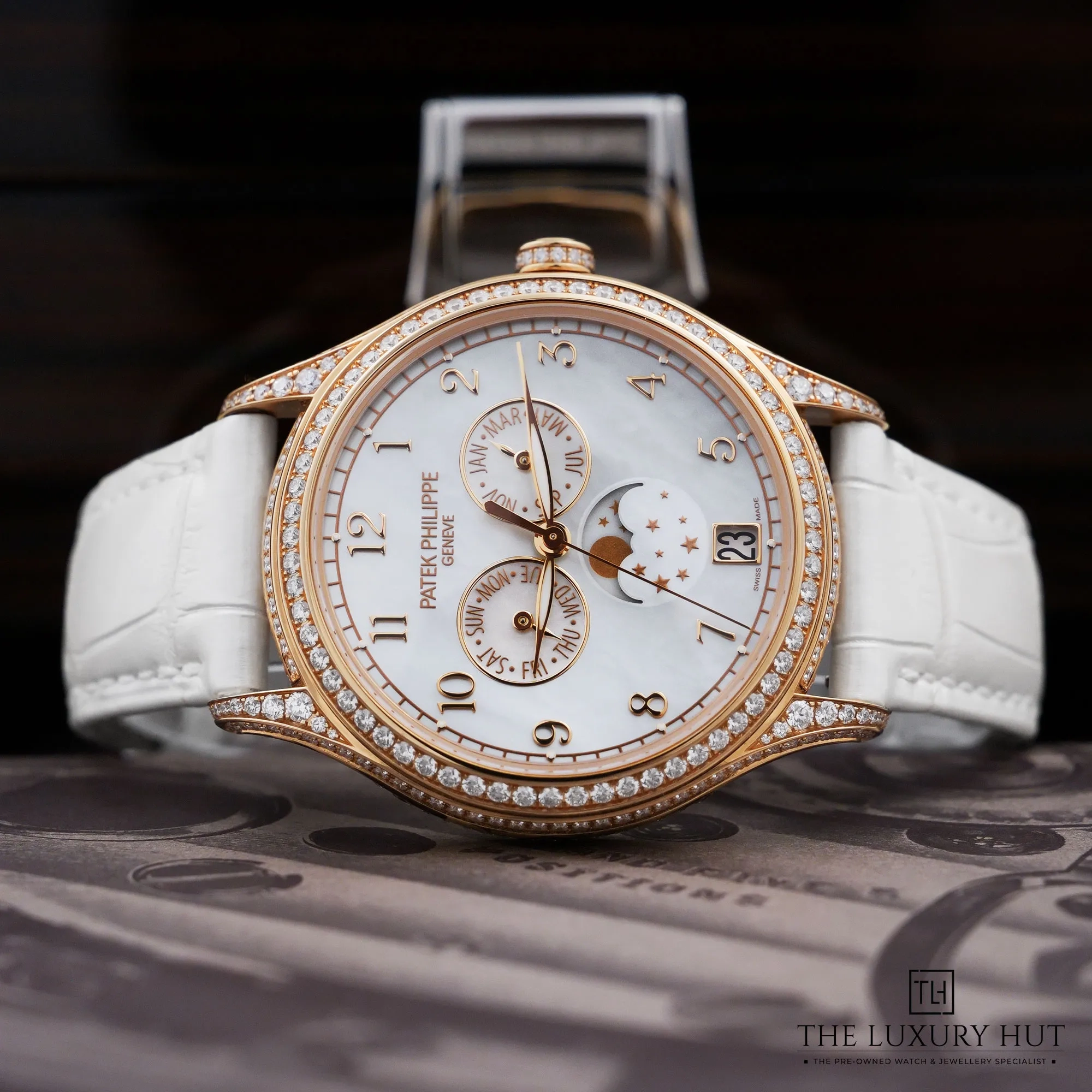 2026/06/815eb000-e2a0-4336-af1d-74e2d476c8edPatek_Philippe_Complications_Rose_Gold_White_MOP_Dial_LB962-c.jpg.webp