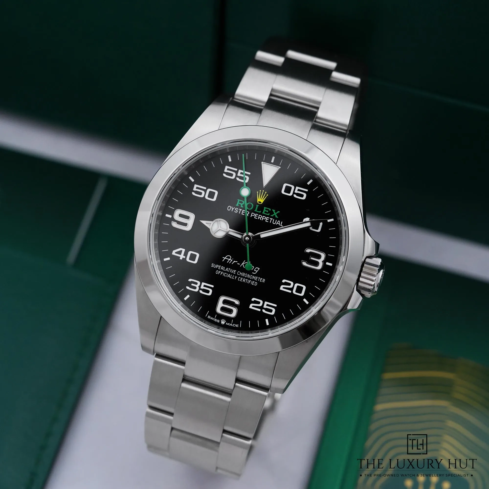 2026/06/882cd76a-518a-42a0-9ff6-4b5c8d4e4fdeRolex_Air-King_Steel_40mm_Black_Dial_LB925-b.jpg.webp