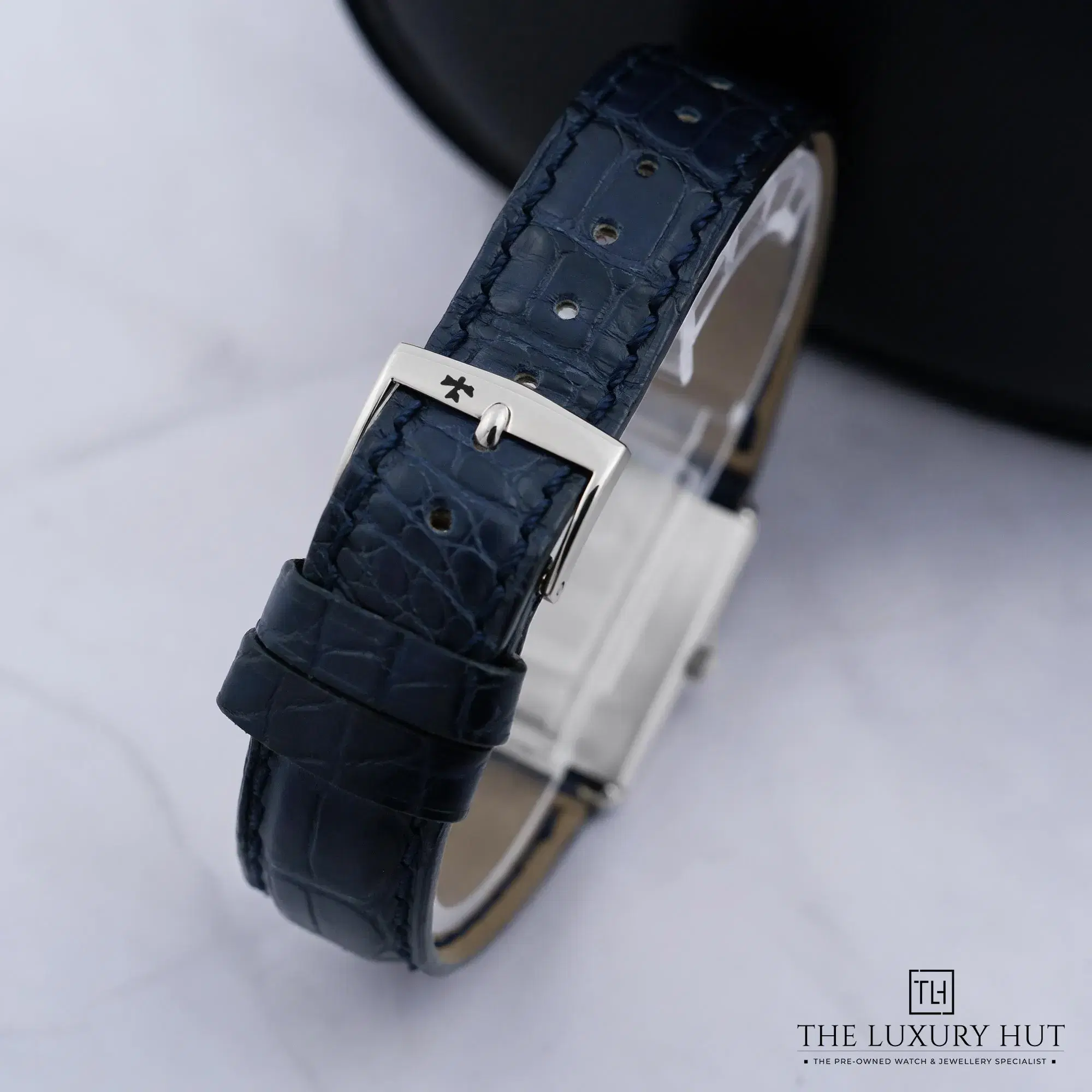 2026/06/8d23b27d-1b8b-4526-b934-299e1d3819eaVacheron_Constantin_White_Gold_Blue_Dial_52803-e.jpg.webp