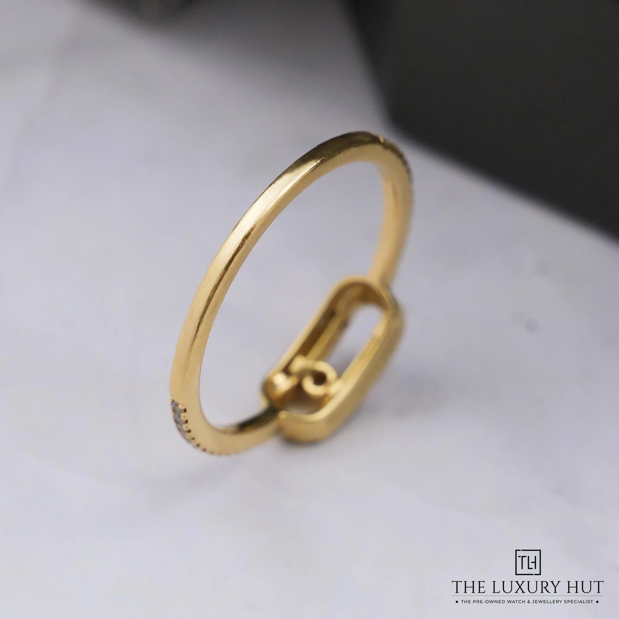2026/06/93b150bf-50b4-4797-a585-d3f3b064cf99Messika_Move_Uno_Gold_Pavé_Diamond_Ring_53117-d.jpg.webp