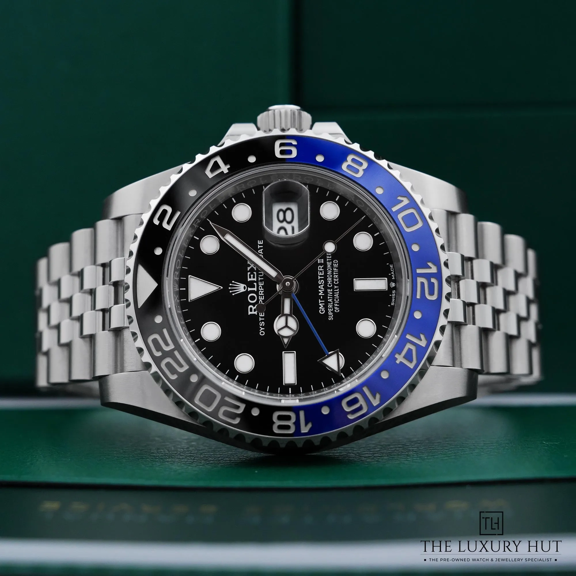 2026/06/9c61a879-80be-418c-b41c-dc10e9e0fb85Rolex_GMT-Master_II_BATGIRL_40mm_Black_Dial_LB939-c.jpg.webp