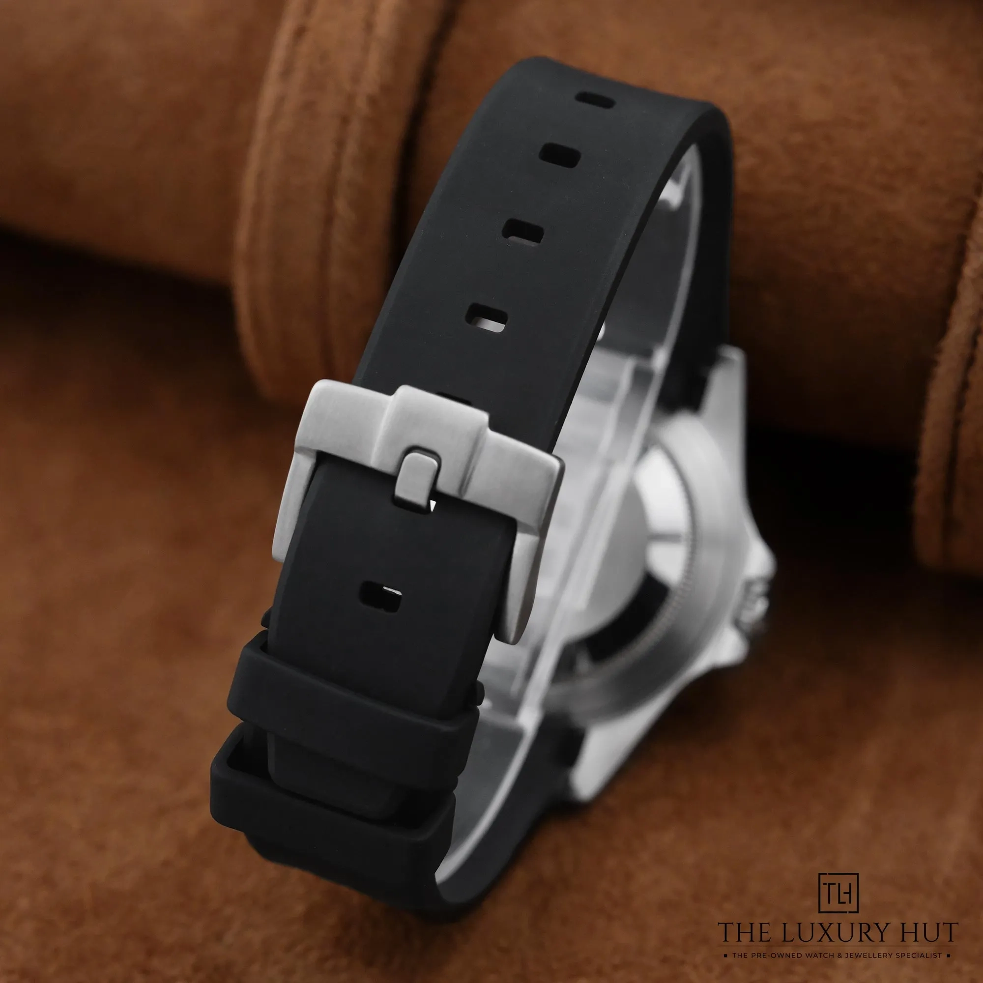 2026/06/a22324fe-e63d-45db-9ad5-16636490ba5cRolex_Explorer_II_Steel_40mm_Black_Dial_52959-e.jpg.webp