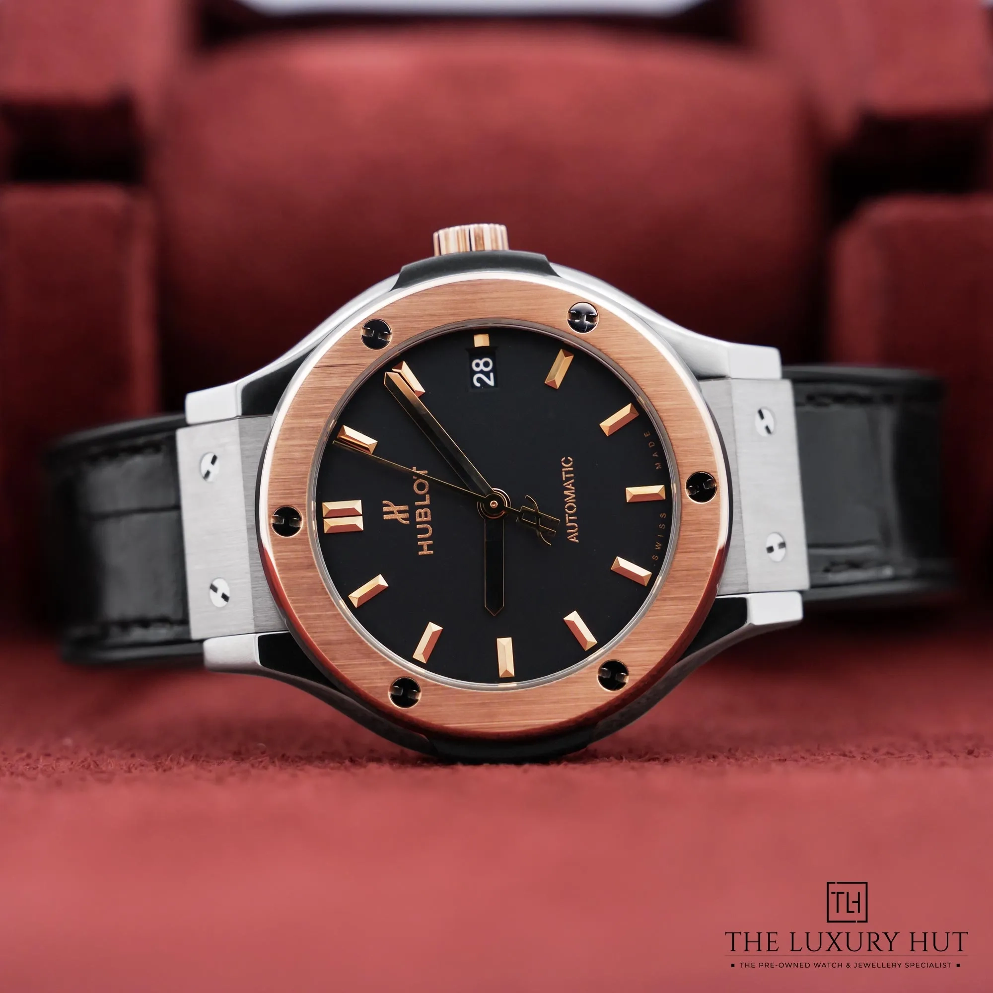 2026/06/aa029b5a-79c2-4725-a6fb-12fe358eb95dHublot_Classic_Fusion_Titanium_Gold_38mm_Black_52978-c.jpg.webp