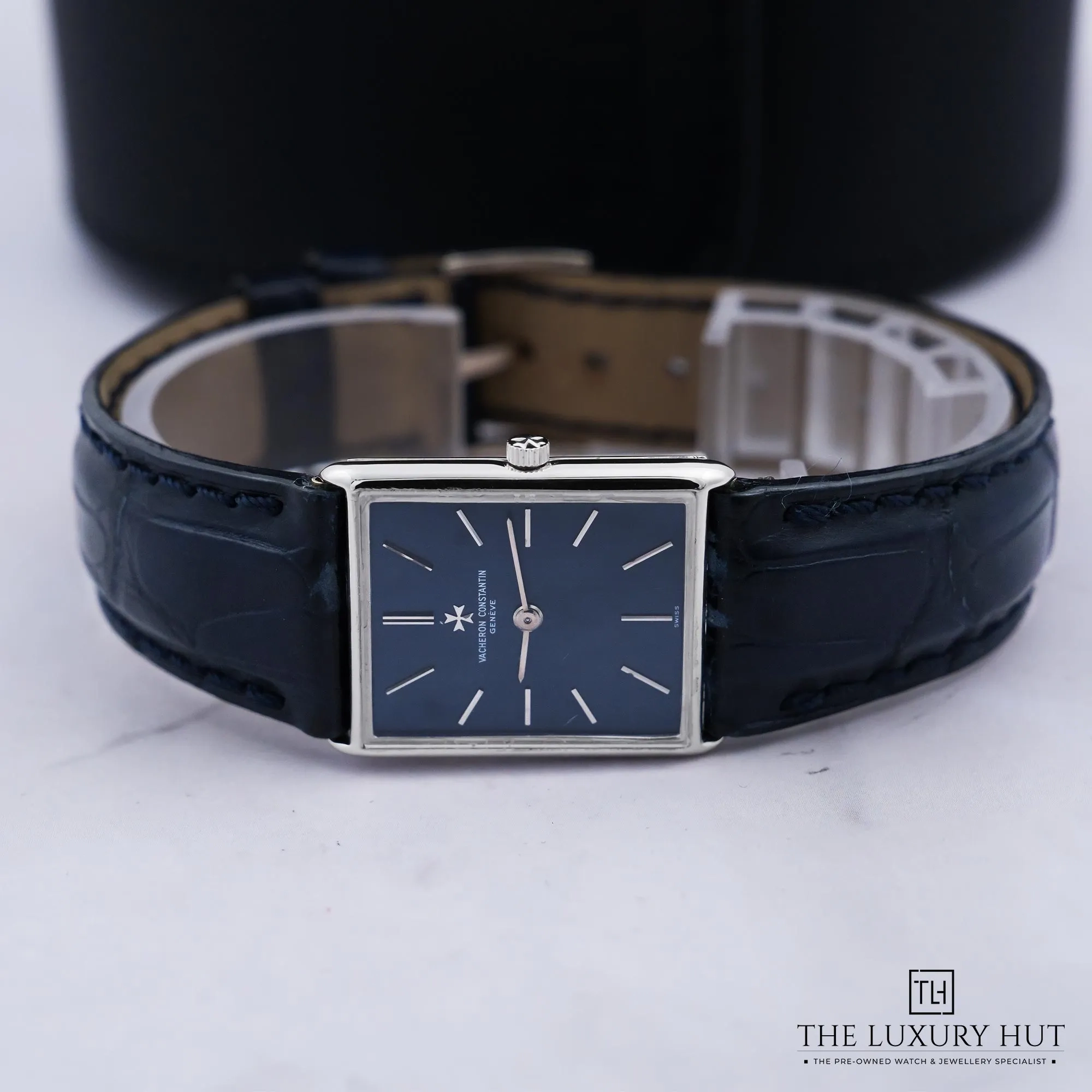 2026/06/ae616379-45d0-42ac-890a-5e5d0270c930Vacheron_Constantin_White_Gold_Blue_Dial_52803-c.jpg.webp
