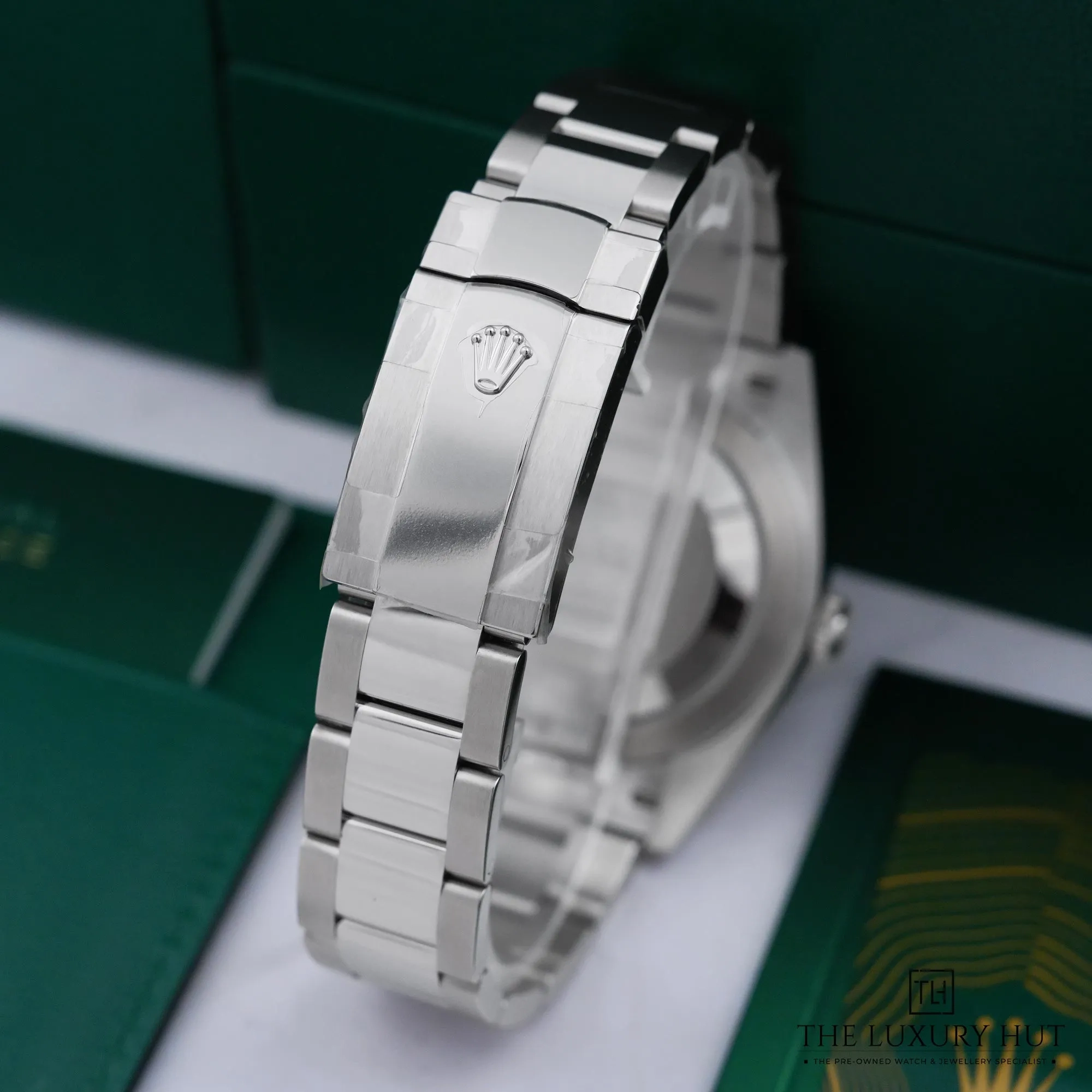 2026/06/ae61b5aa-80b4-4ffc-a698-51d233f4dffdRolex_Datejust_Stainless_Steel_41_Black_Dial_53111-e.jpg.webp