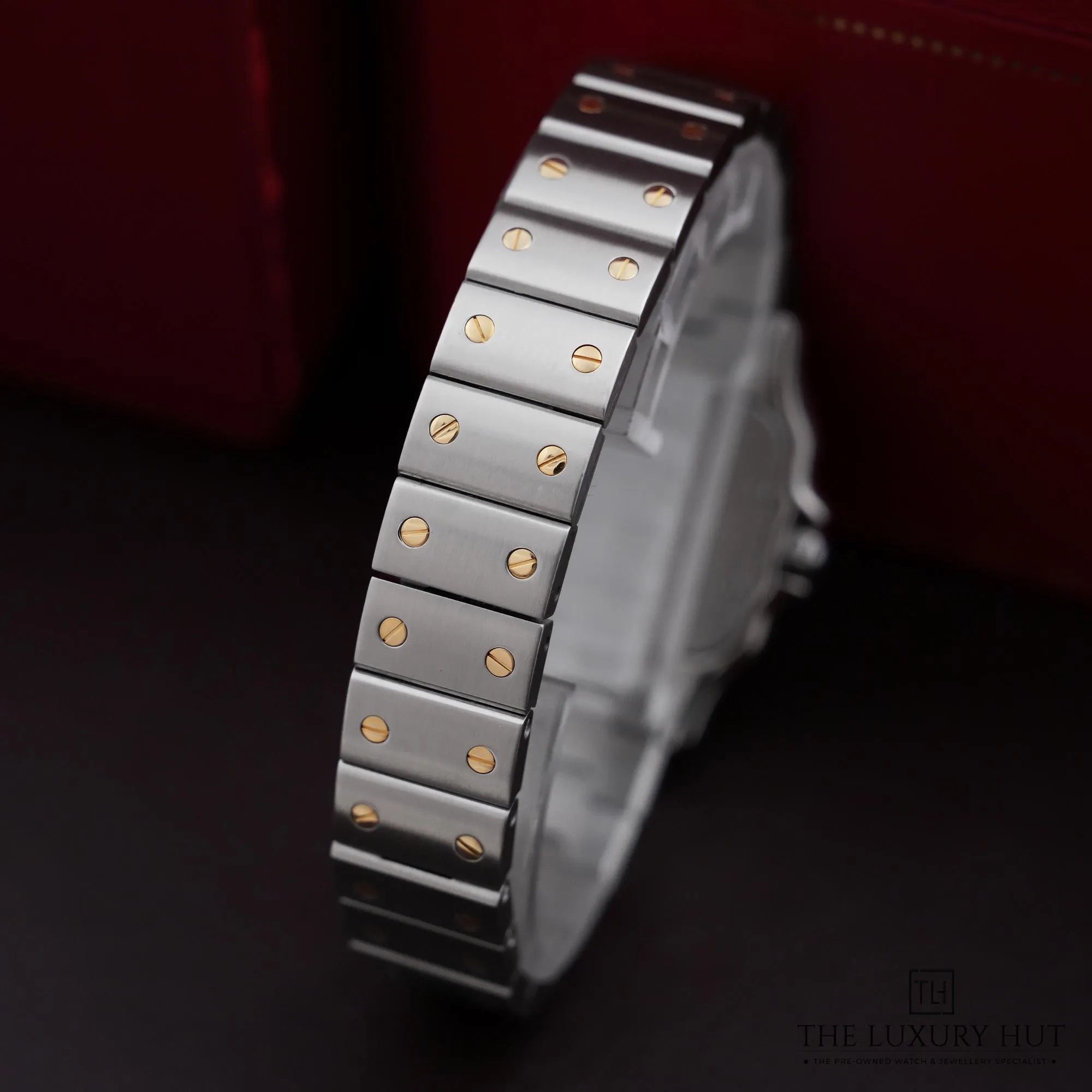 2026/06/b61c1f1a-eb62-4dc2-bf07-ea499be2acd9Cartier_Santos_Galbée_Steel_Gold_Titanium_Roman_52957-e.jpg.webp