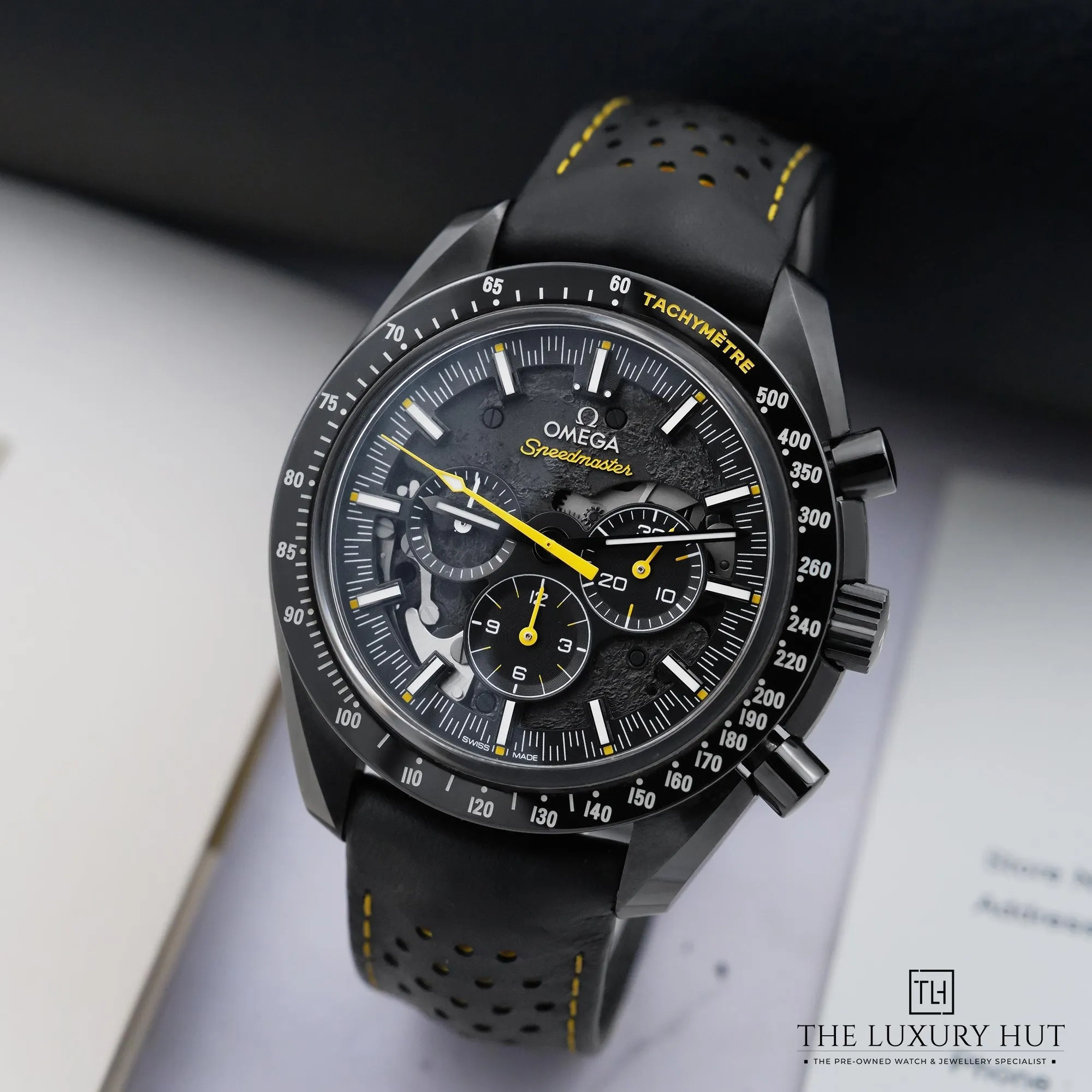 2026/06/b7118136-7a10-4b74-824f-4ac8b147d836Omega_Speedmaster_Dark_Side_of_the_Moon_53153-b.jpg.webp