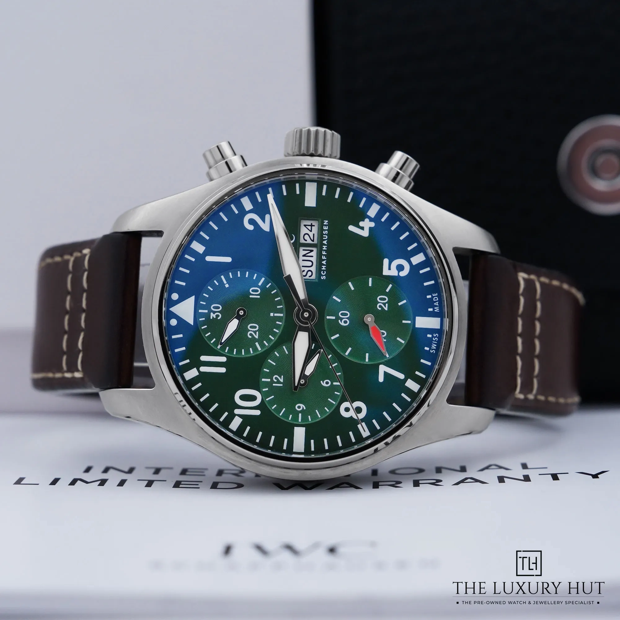 2026/06/e4aca995-94ea-4e2f-83eb-1fd95d401960IWC_Pilotâs_Chronograph_Steel_41mm_Green_53112-e.jpg.webp