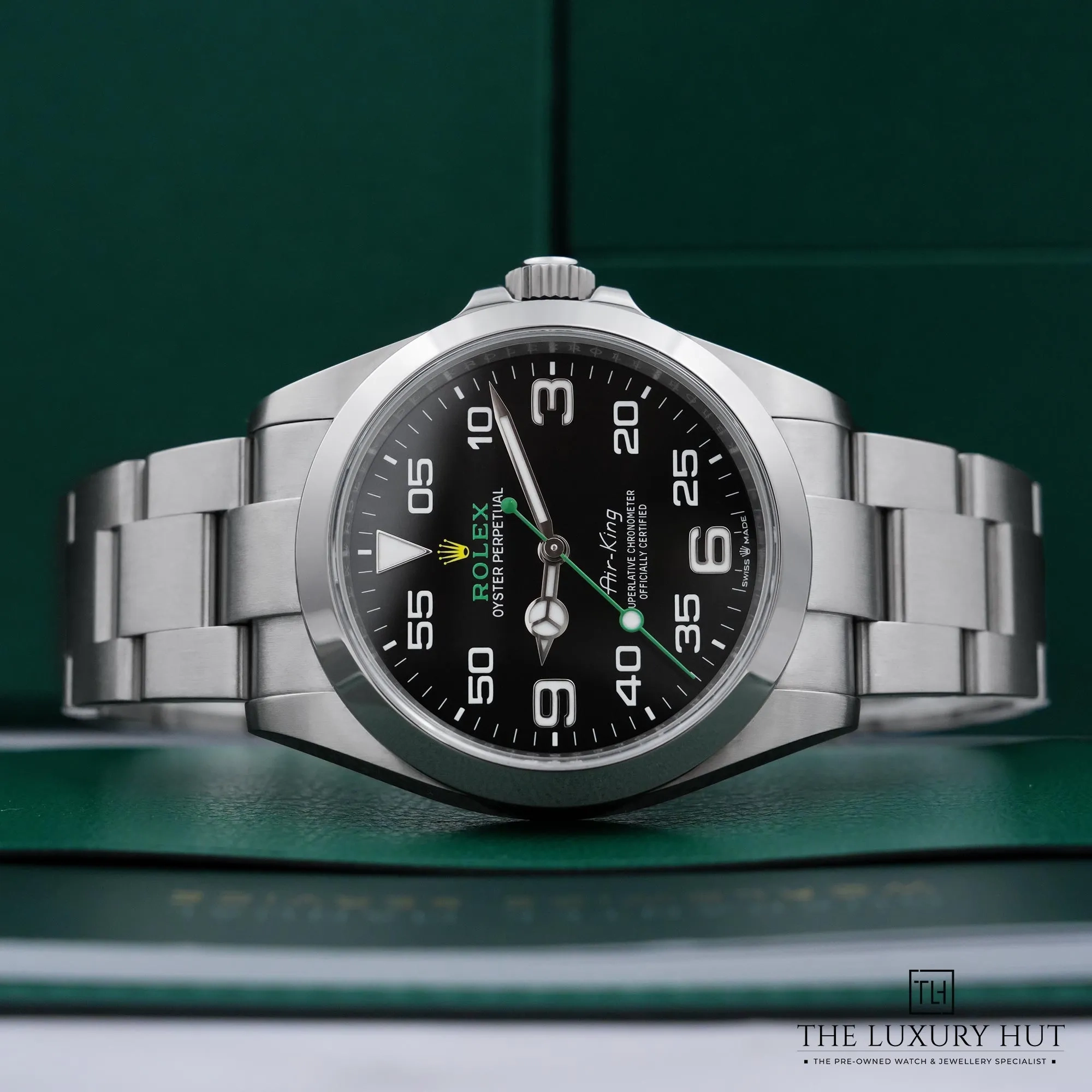 2026/06/f9788fe5-5451-473f-876e-baf12bc8a442Rolex_Air-King_Steel_40mm_Black_Dial_LB925-cc.jpg.webp