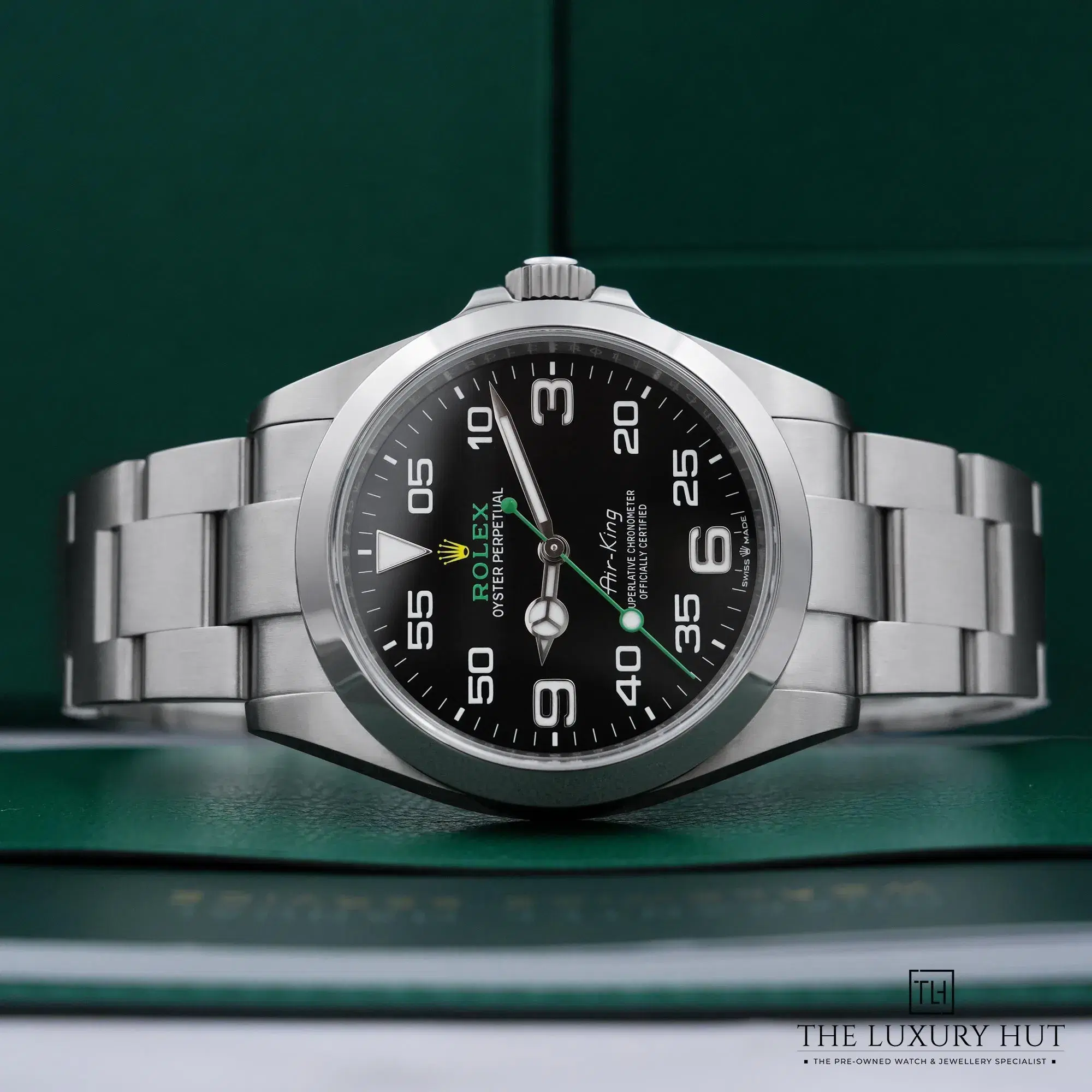2026/06/f9788fe5-5451-473f-876e-baf12bc8a442Rolex_Air-King_Steel_40mm_Black_Dial_LB925-cc.jpg.webp