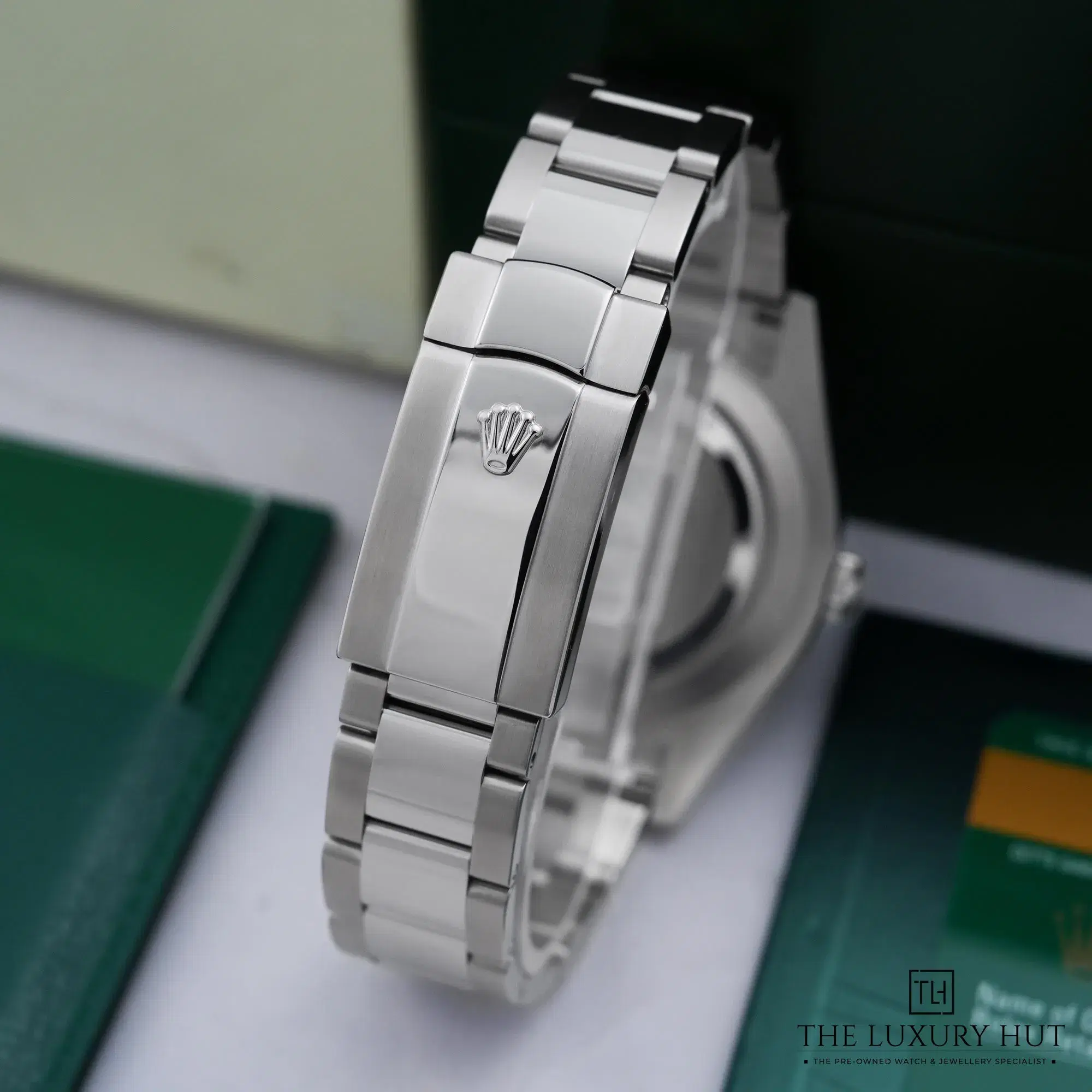 2026/06/fc08b7db-44cc-44f9-8ad9-19eb9112142bRolex_Datejust_II_Steel_41mm_Black_Baton_52895-e.jpg.webp