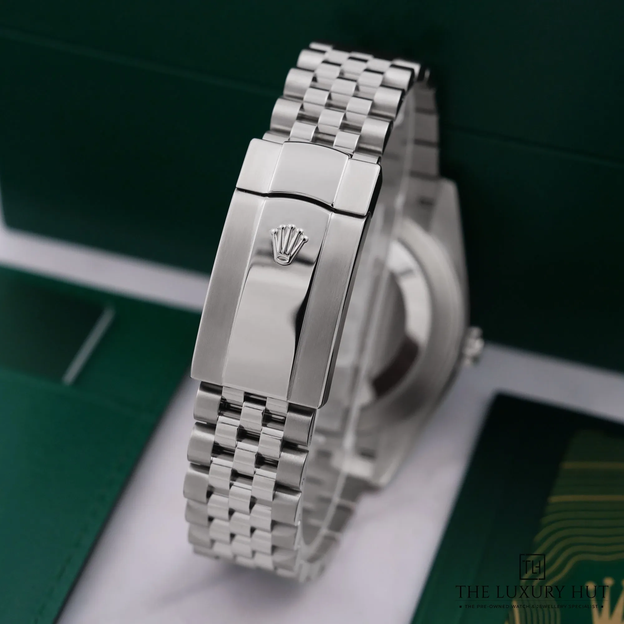 2026/06/ffb88f88-5720-4fcd-9e0a-2d01c0209fa8Rolex_Datejust_41_Steel_White_Gold_Blue_Diamond_LB908-e.jpg.webp