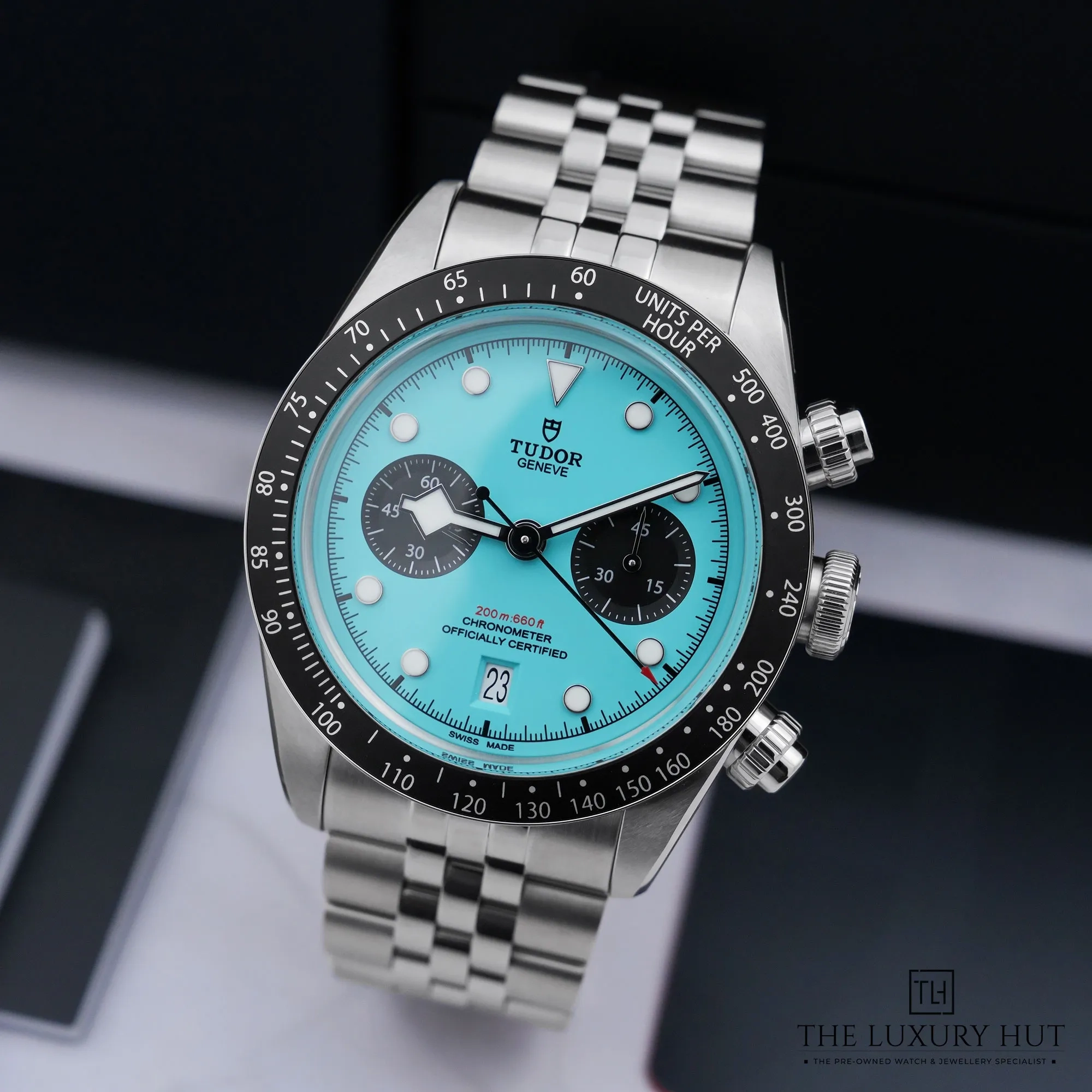 2026/07/02e74757-d50c-48a5-ba25-597f7599ad00Tudor_Black_Bay_Chrono_Steel_Turquoise_Flamingo_Blue_53199-b.jpg.webp