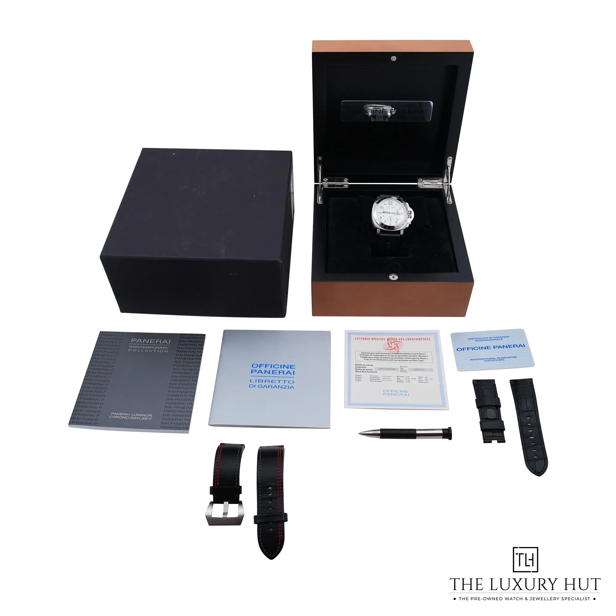 2026/07/03ce1de0-b787-4827-9bd6-985e09733ac1Panerai_Luminor_Chrono_Daylight_White_Dial_52994-f.jpg.webp