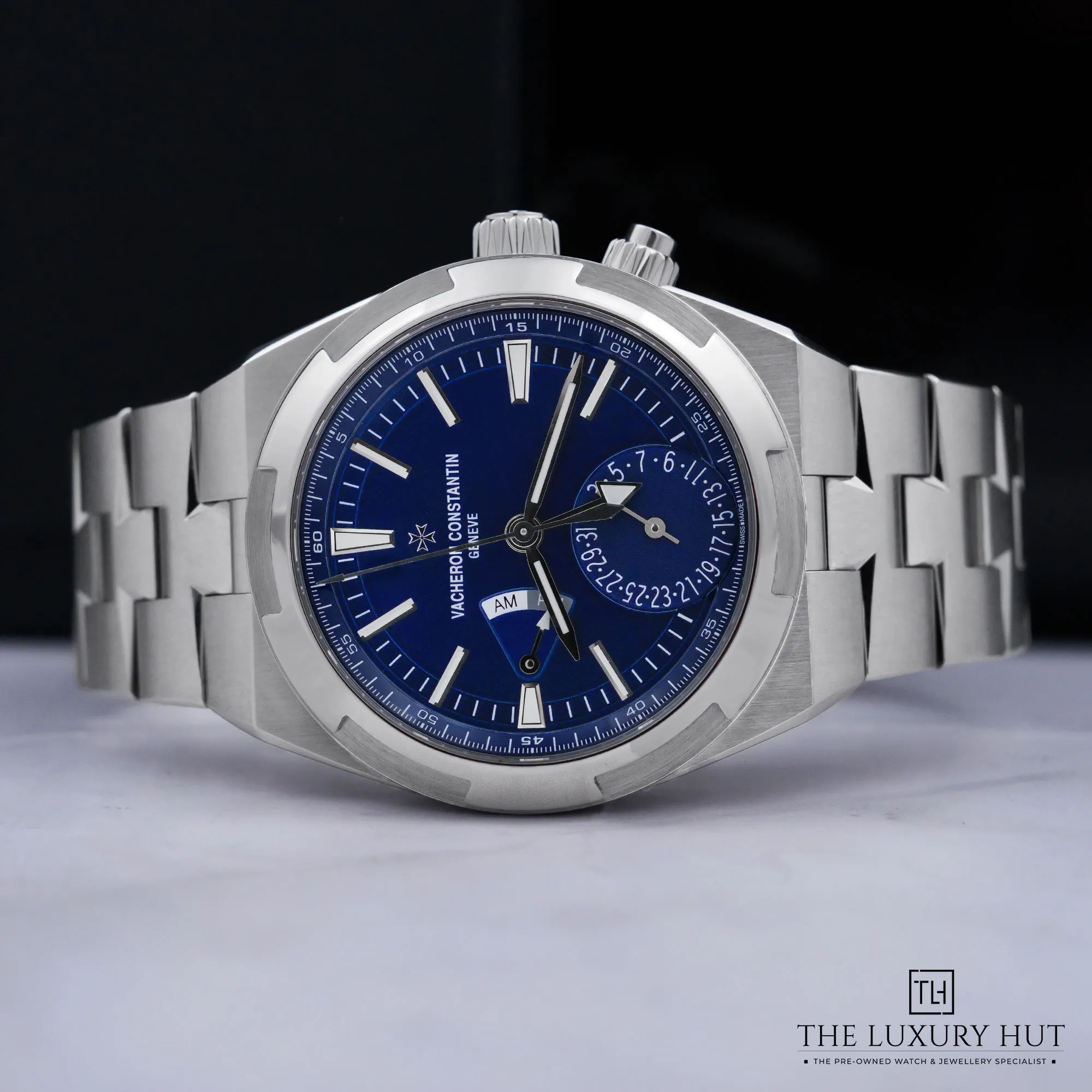 2026/07/04f5635e-300b-4ad5-b8b1-2b68d10c2711Vacheron_Constantin_Overseas_Dual_Time_Steel_Blue_LB956-c.jpg.webp
