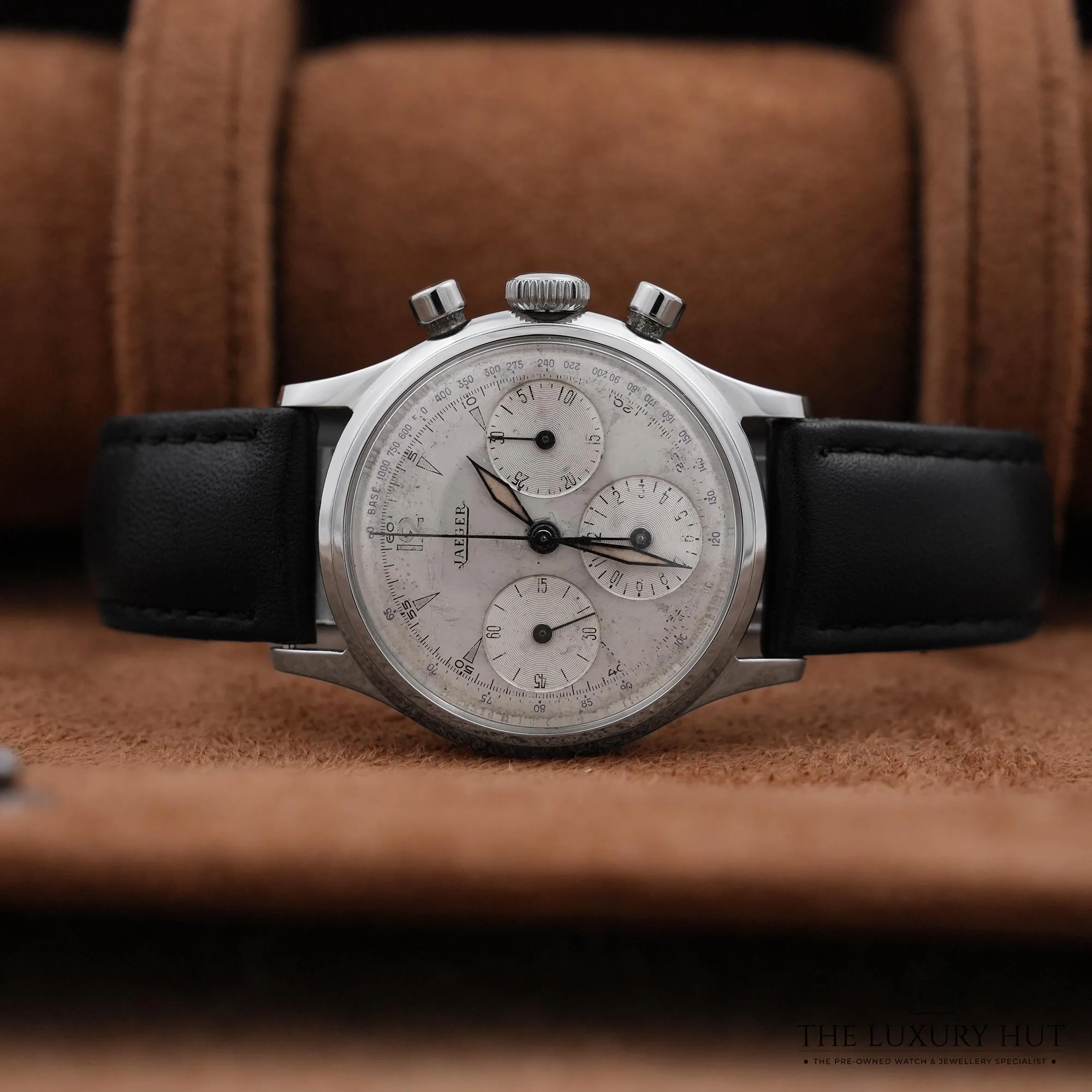 2026/07/088a72c8-3017-4d49-b076-a27d6255565dRare_Jaeger_Triple-Register_Chronograph_Silver_53179-c.jpg.webp
