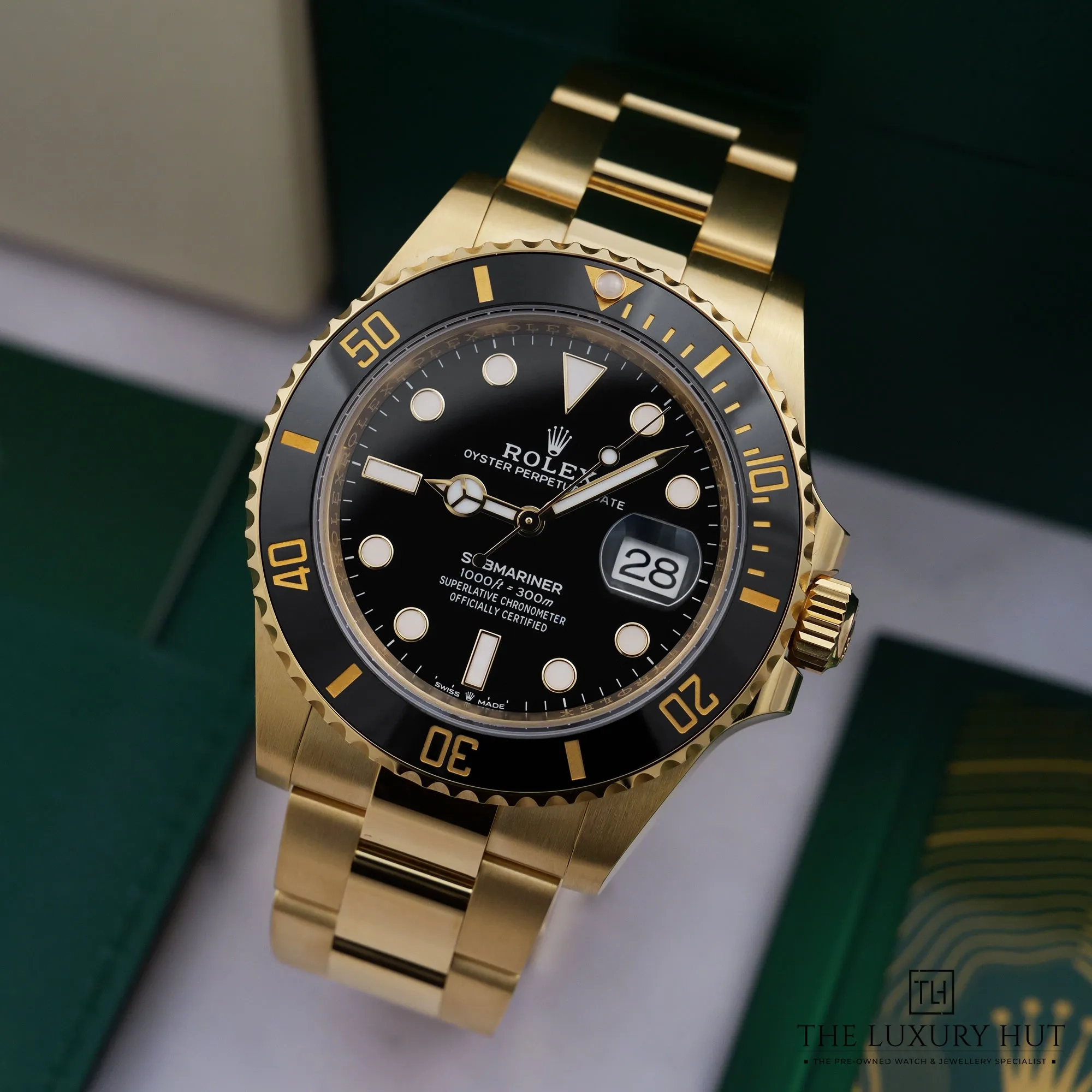 2026/07/0a7e0f61-ea2f-4c0c-9094-417db10434b6Rolex_Submariner_Date_Yellow_Gold_41mm_Black_53194-b.jpg.webp