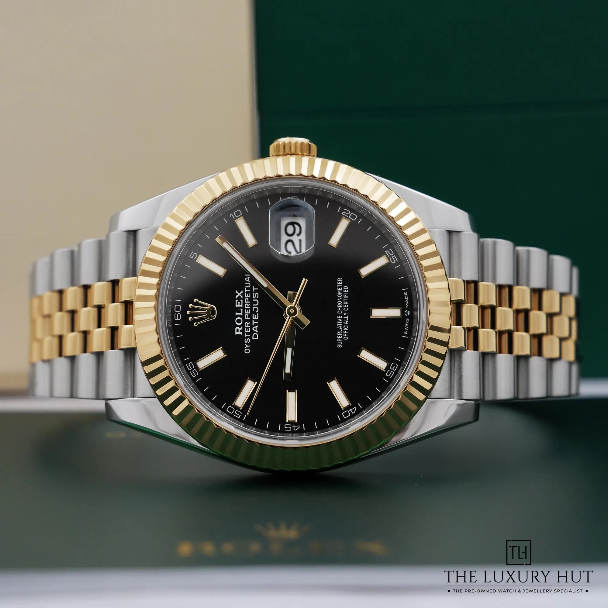2026/07/125e4454-b6e6-4b6f-bed7-6276b10976bbRolex_Datejust_41_Steel_Yellow_Gold_Black_Baton_53033-c.jpg.webp
