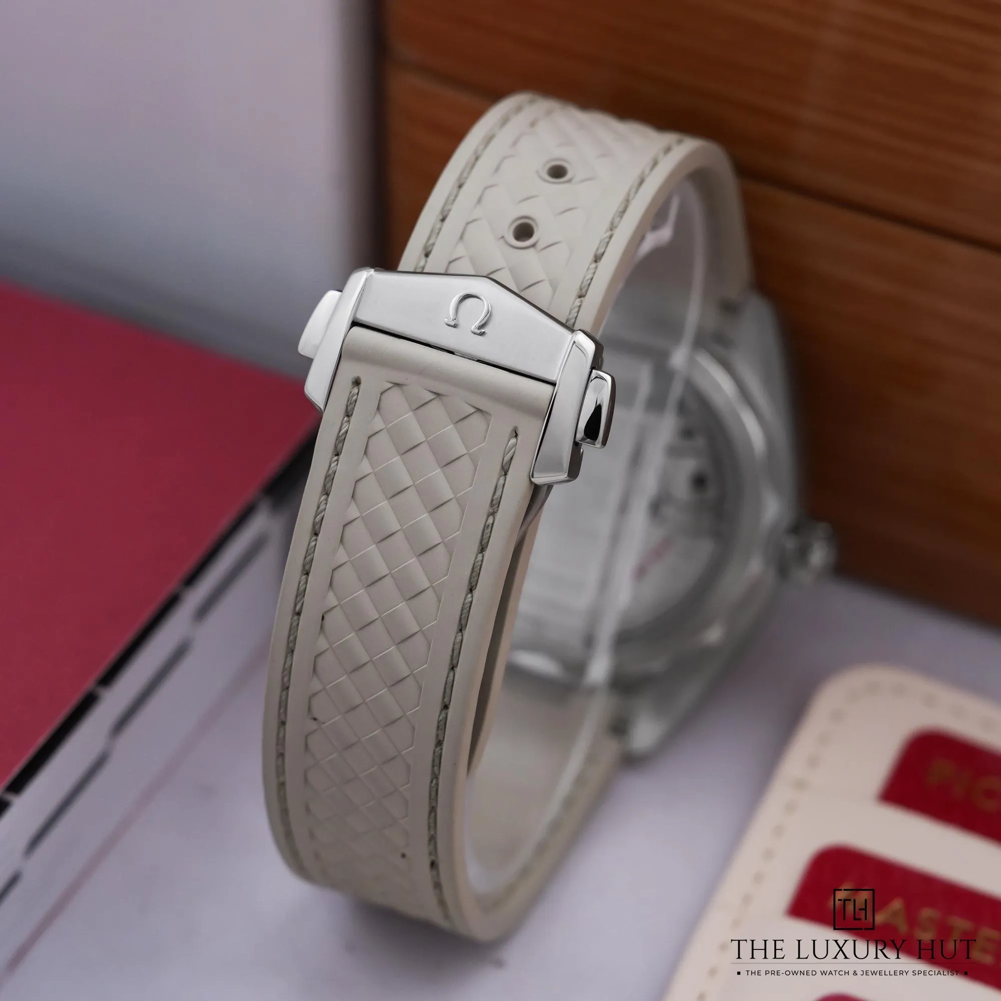 2026/07/172e0974-2206-4476-8407-82e84e4b0eb5Omega_Seamaster_Aqua_Terra_150M_Blue_53102-e.jpg.webp