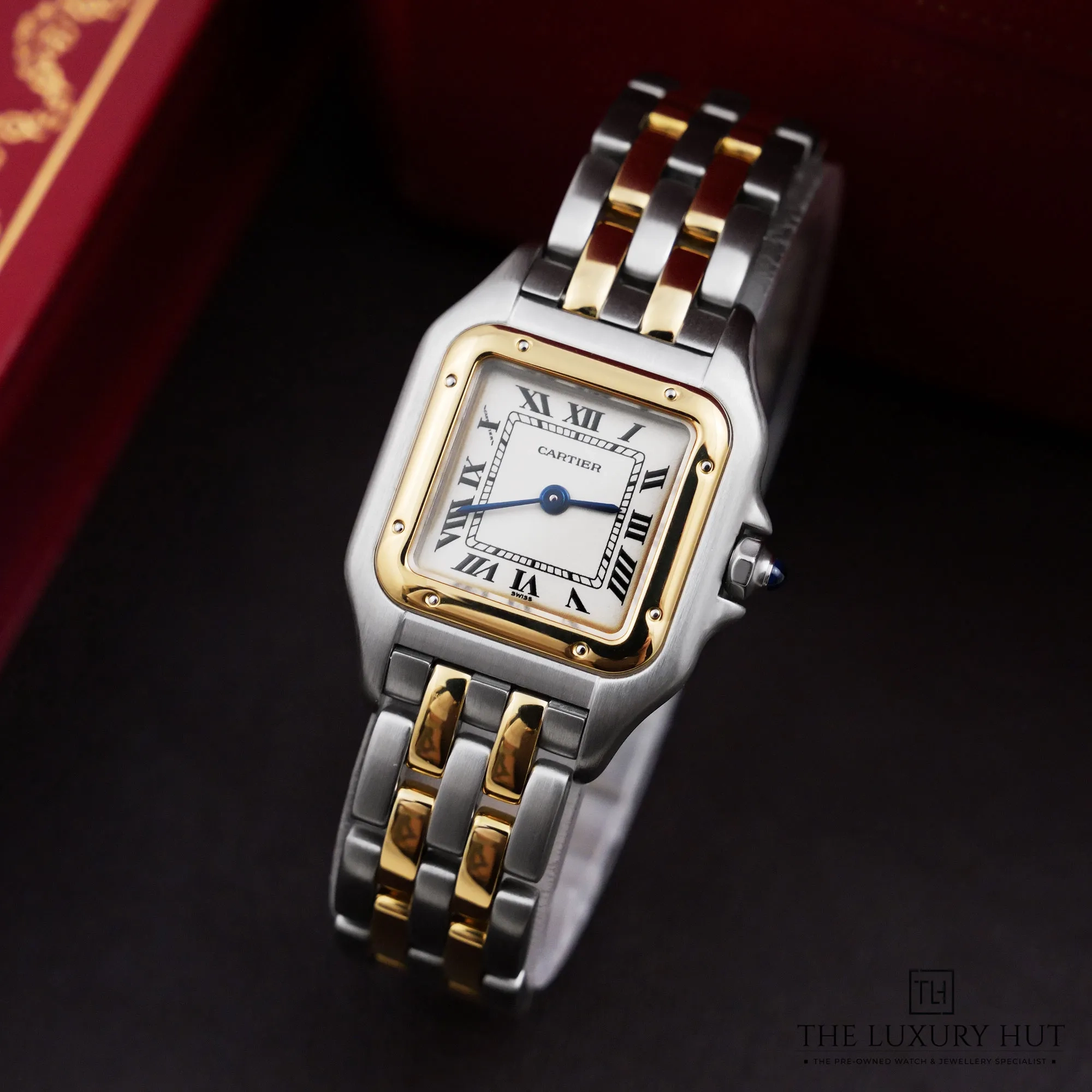 2026/07/1cfc7930-620a-4234-a58c-0c322d339115Cartier_Panthère_Steel_Gold_Two_Row_White_53113-b.jpg.webp