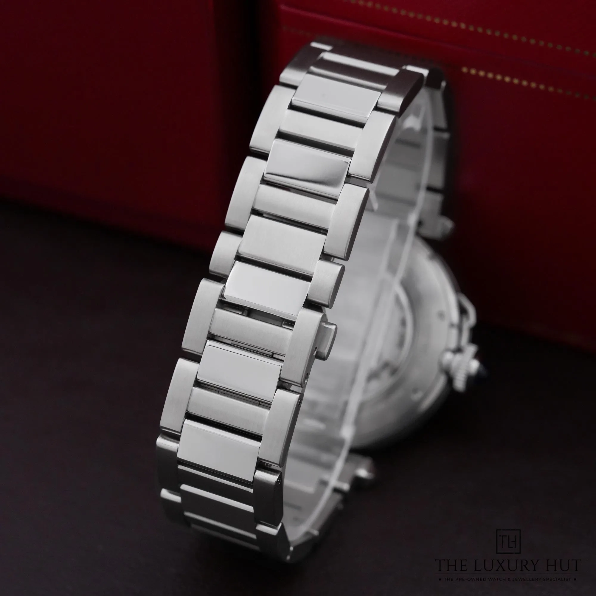 2026/07/2d457bd9-7191-4856-8dff-9593dcd0b9e1Cartier_Pasha_de_Cartier_Steel_41mm_Silver_LB966-e.jpg.webp