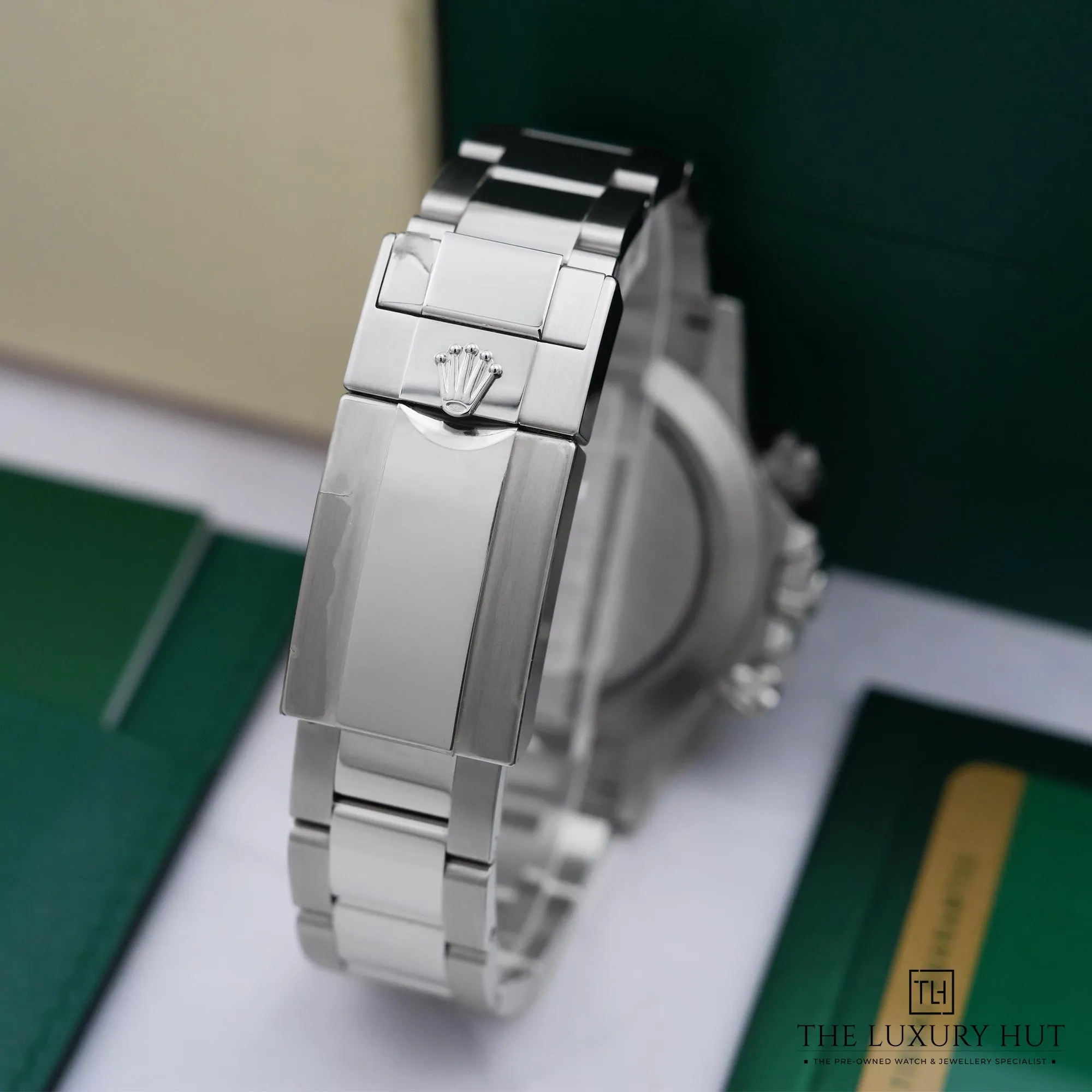 2026/07/305cbf54-75b7-44ac-a292-aacad47cc1e4Rolex_Daytona_40mm_White_Panda_Dial_53220-e.jpg.webp