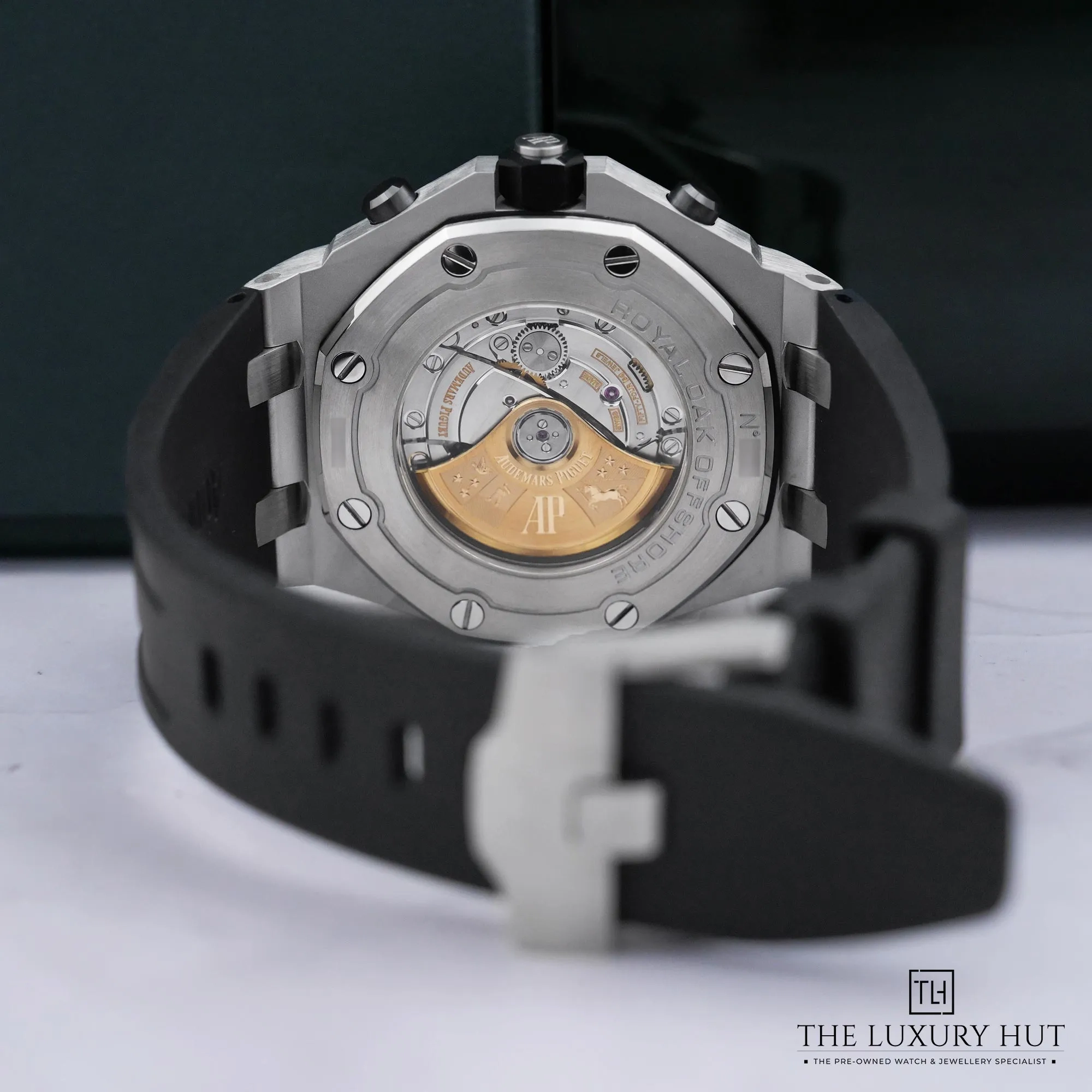 2026/07/3953b125-9da3-475e-b1cc-23f8ea0bf470Audemars_Piguet_Royal_Oak_Offshore_Vampire_LB938-d.jpg.webp