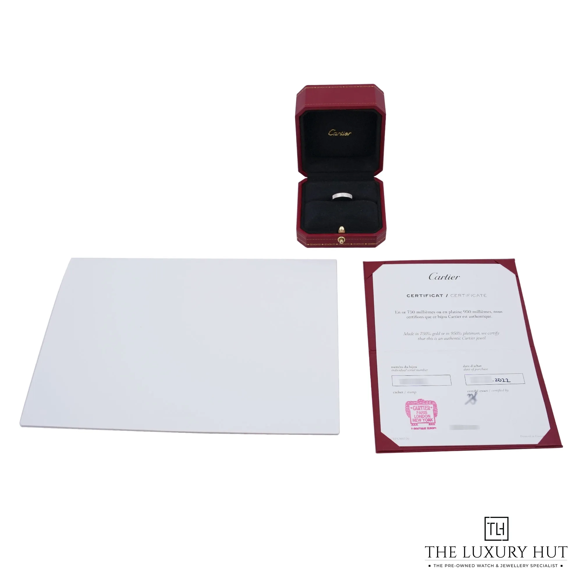 2026/07/39715940-9256-4d5c-8e08-1678082c1582Cartier_LOVE_Small_White_Gold_Wedding_Band_53050-d.jpg.webp