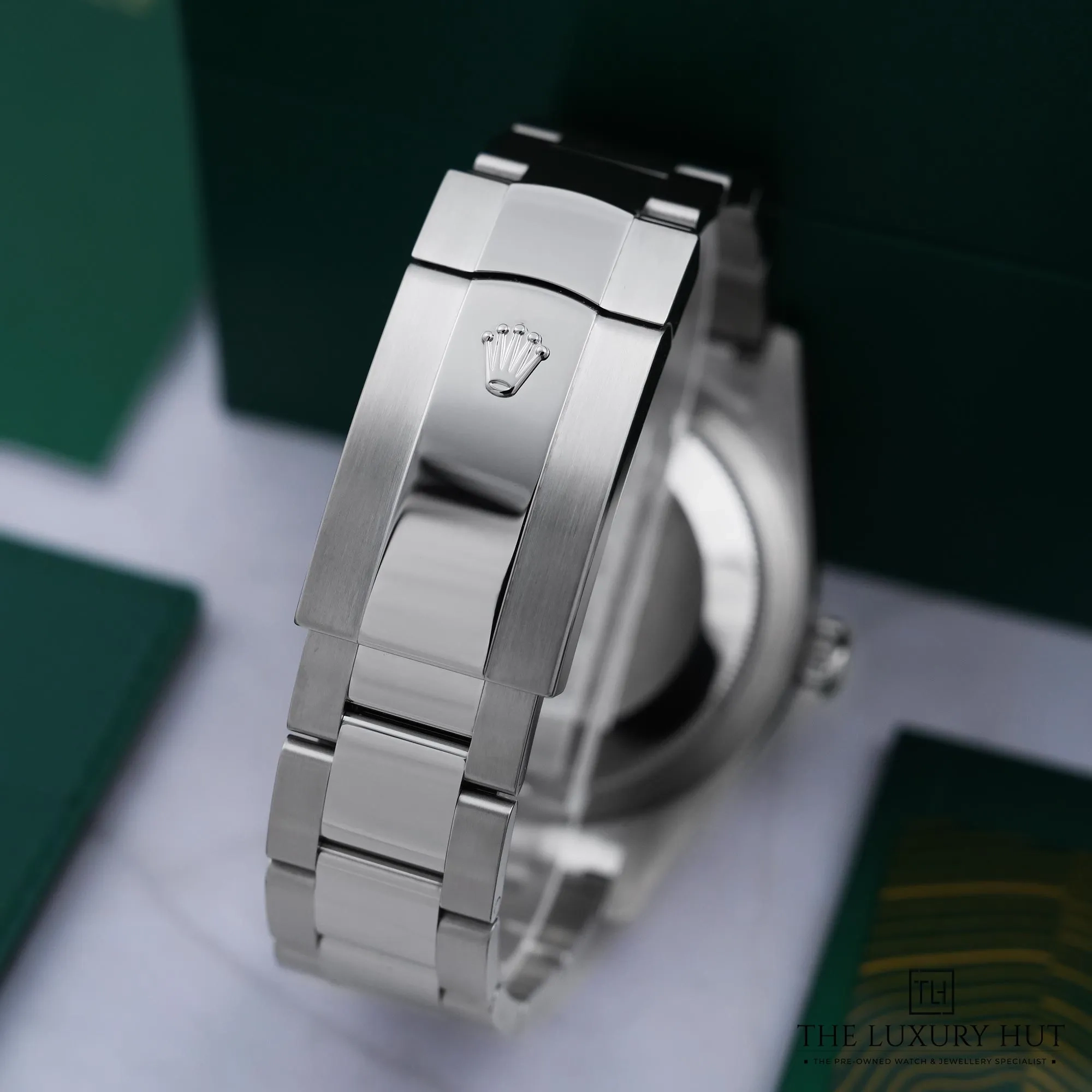 2026/07/39e2a3f4-bae4-481f-b67c-9cbf9589653fRolex_Sky-Dweller_42mm_Blue_Dial_53019-e.jpg.webp