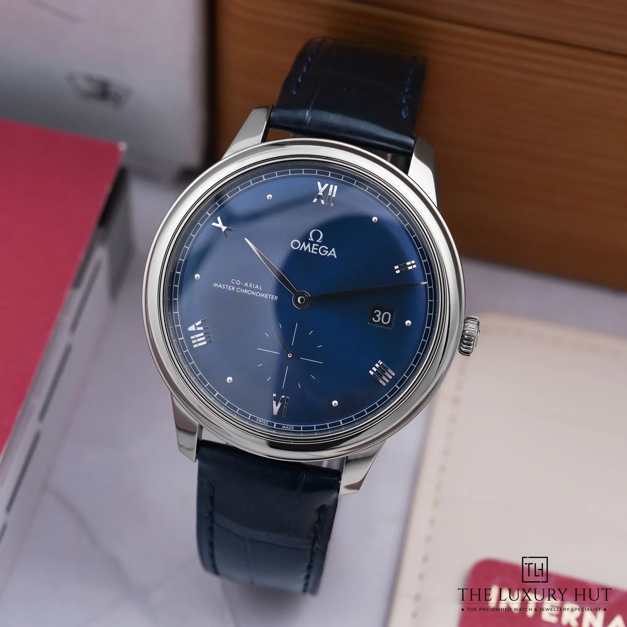 2026/07/499d6f35-0453-44a6-aea1-c759c3af3e7bOmega_De_Ville_Prestige_Chronometer_53236-b.jpg.webp