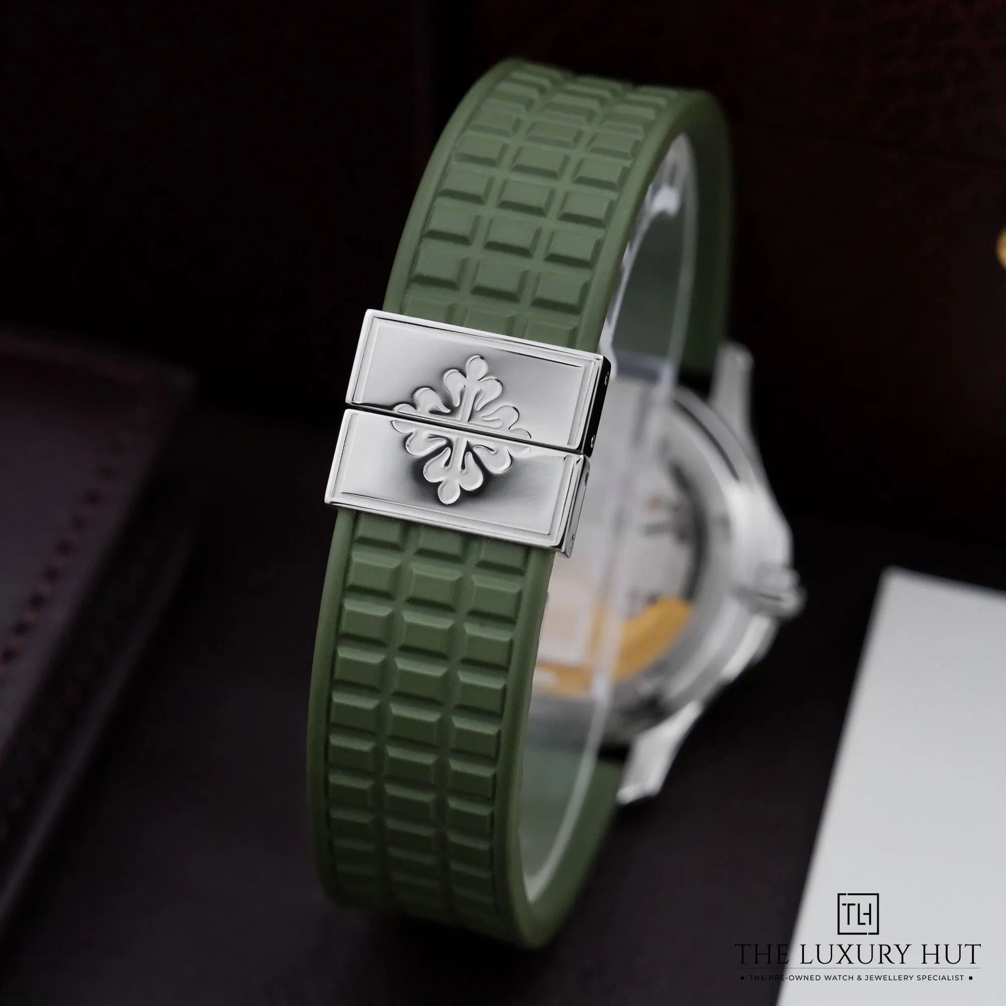 2026/07/4c92f001-667c-4643-b66e-ebaa1b205b52Patek_Philippe_Aquanaut_Steel_36mm_Black_53079-e.jpg.webp