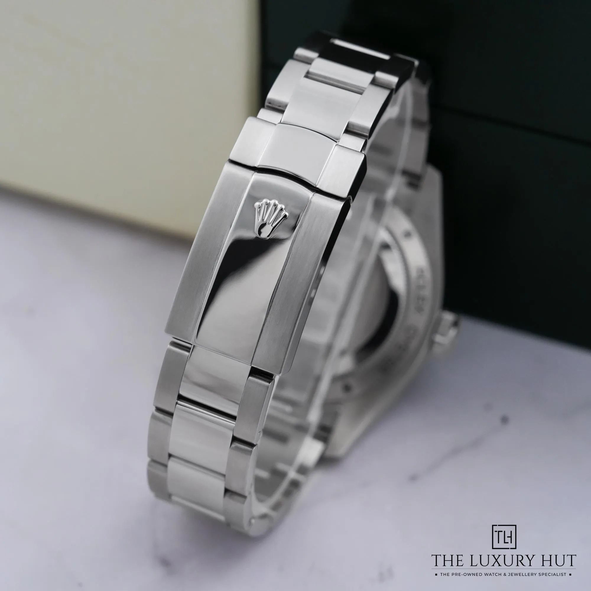 2026/07/4d988353-6310-4dc0-aa5f-0846476edab7Rolex_Milgauss_Steel_40mm_Black_Dial_52990-e.jpg.webp