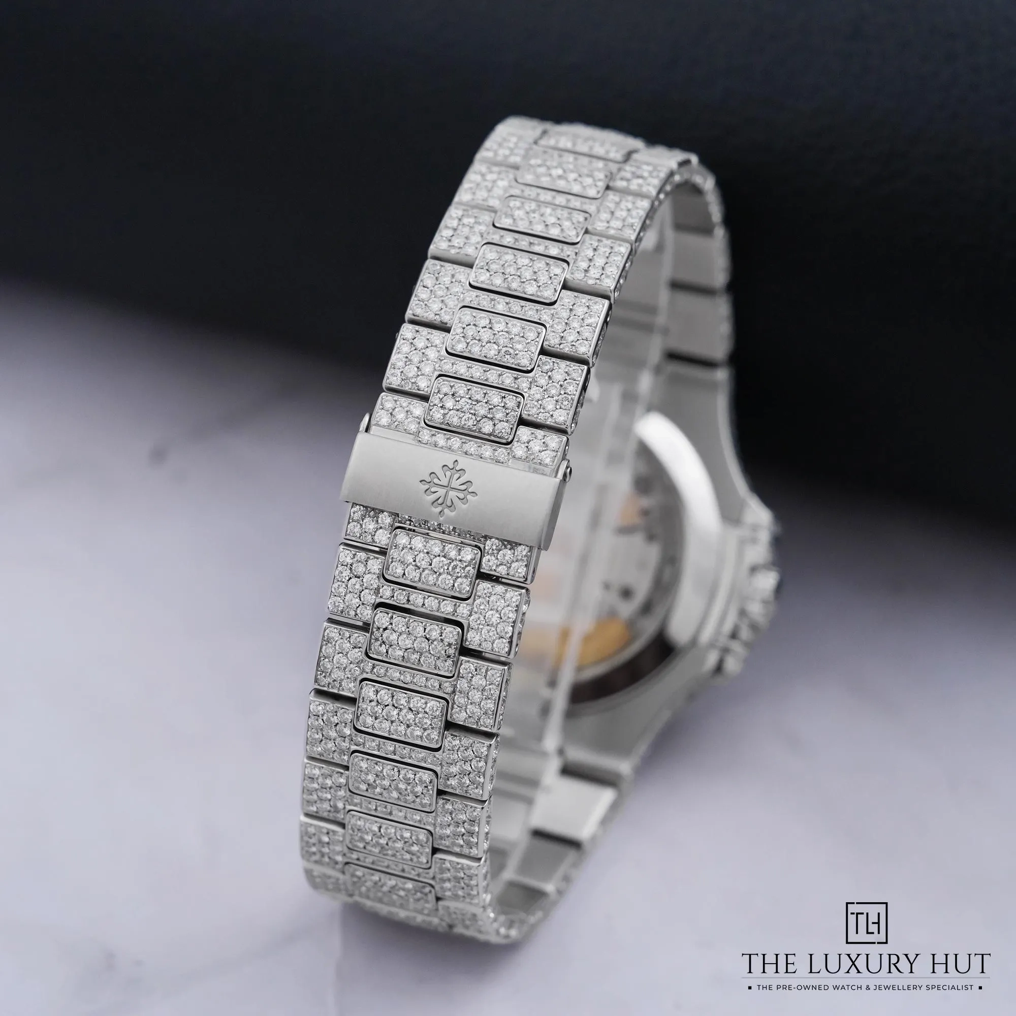 2026/07/4e5e4c85-d63e-4869-9bb8-6e687648626dPatek_Philippe_Nautilus_Diamond_Paved_LB668-e.jpg.webp