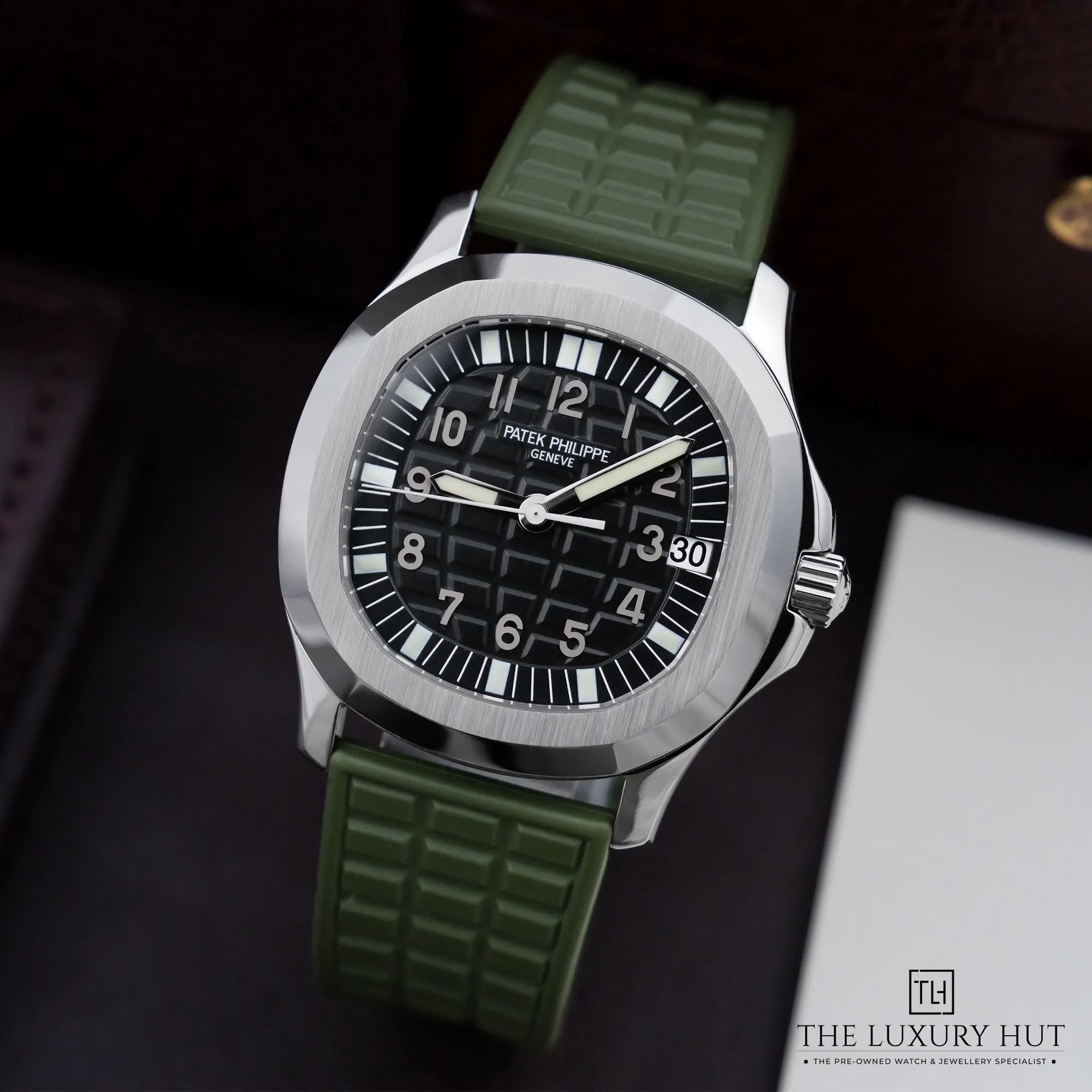 2026/07/513f80ba-0a7c-4fe6-abf0-206a138493dcPatek_Philippe_Aquanaut_Steel_36mm_Black_53079-b.jpg.webp