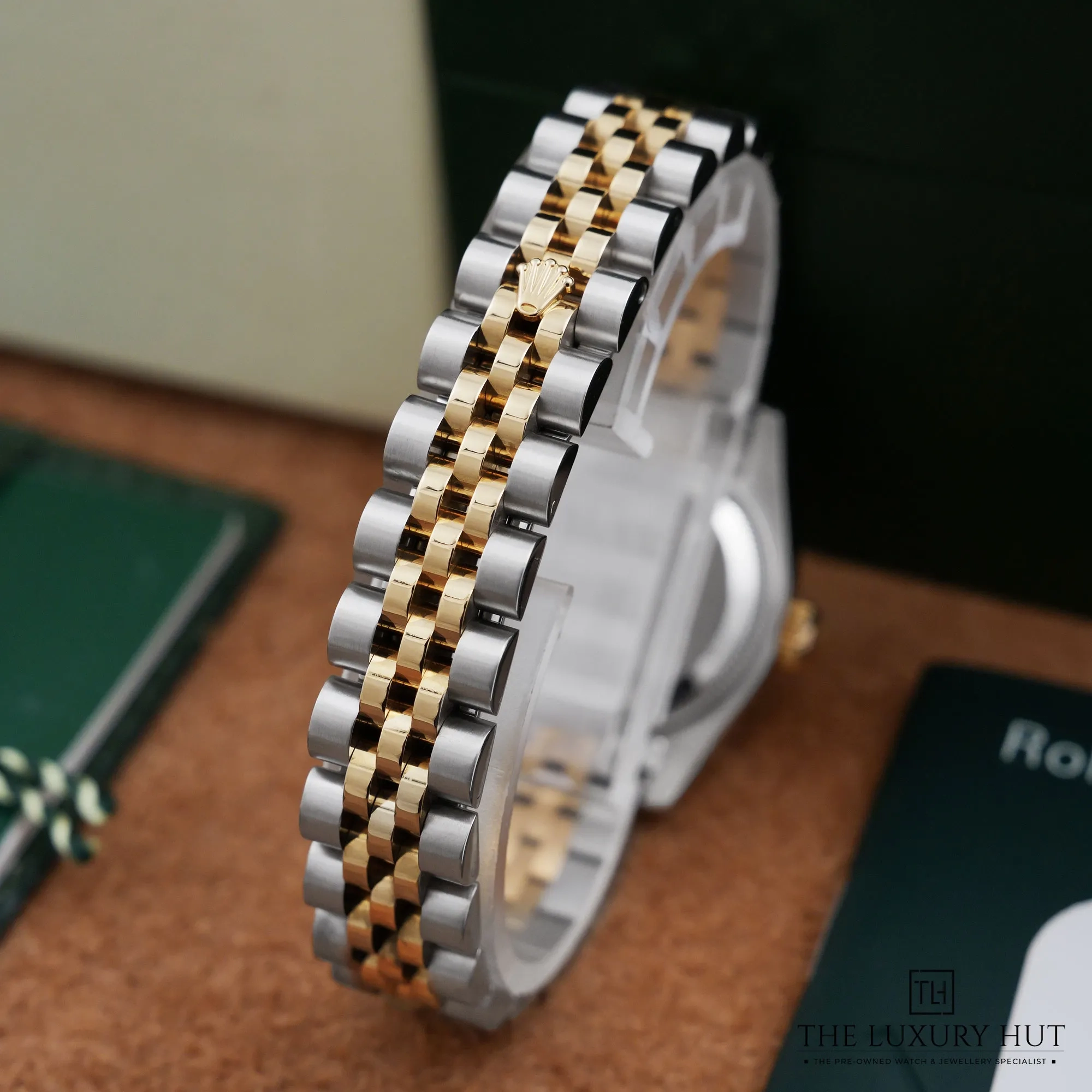 2026/07/5149a628-2eb0-4071-98d4-ace4cbede189Rolex_Lady-Datejust_Steel_Gold_26mm_Champagne_53175-e.jpg.webp